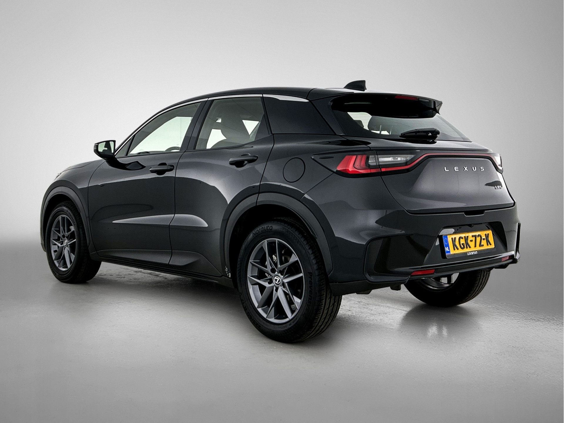 Foto van Lexus Lexus LBX