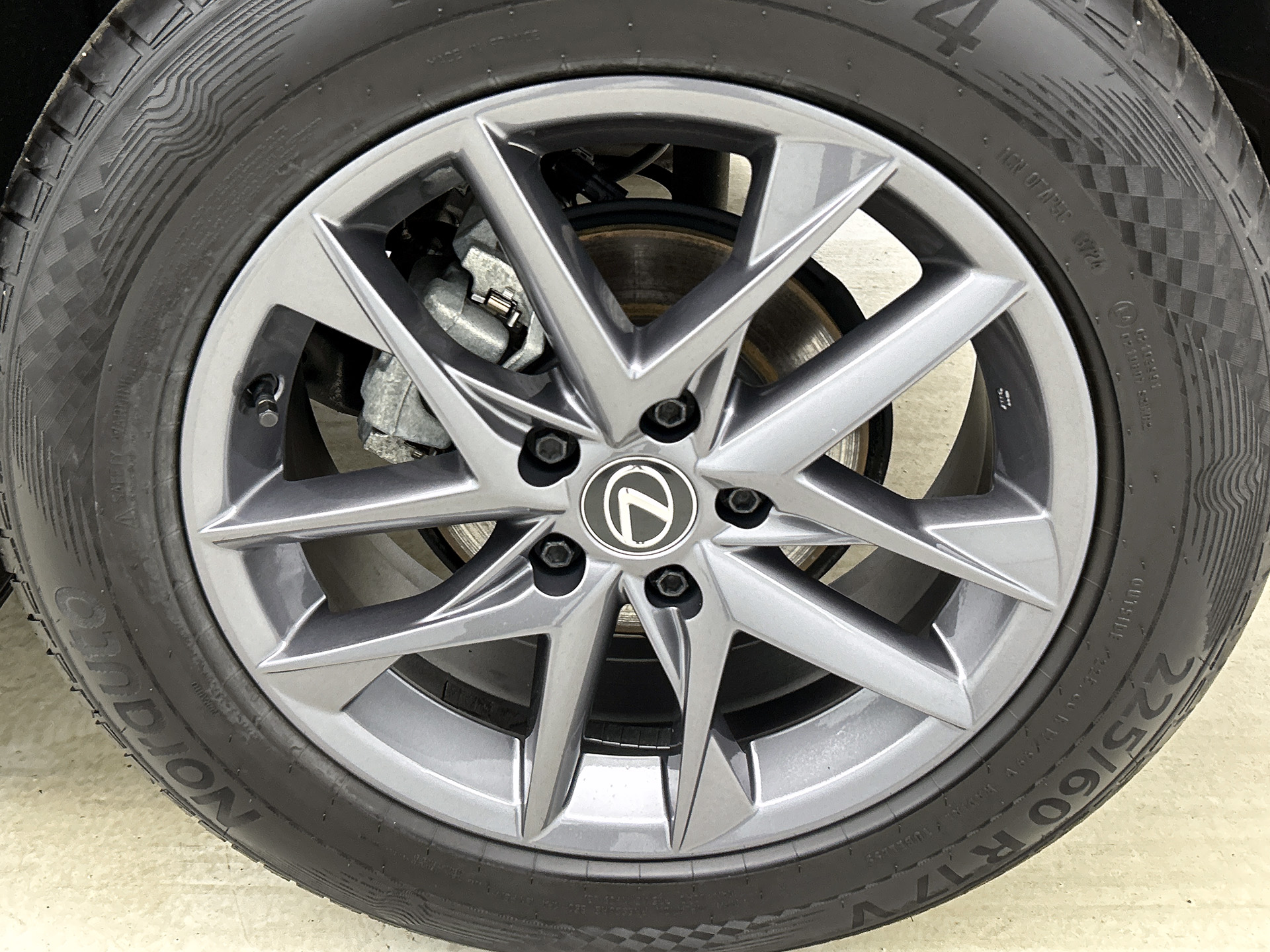 Foto van Lexus Lexus LBX