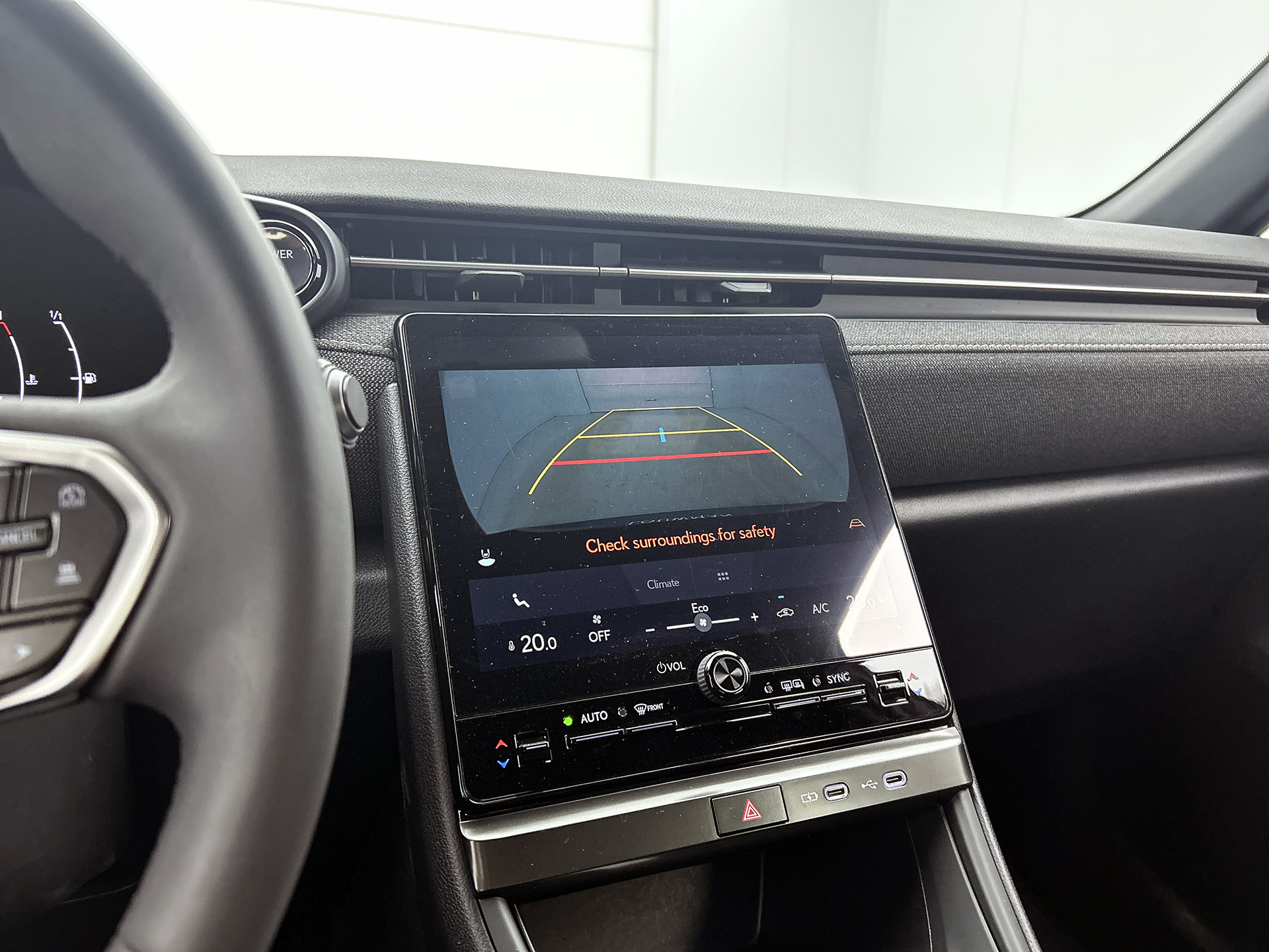 Foto van Lexus Lexus LBX