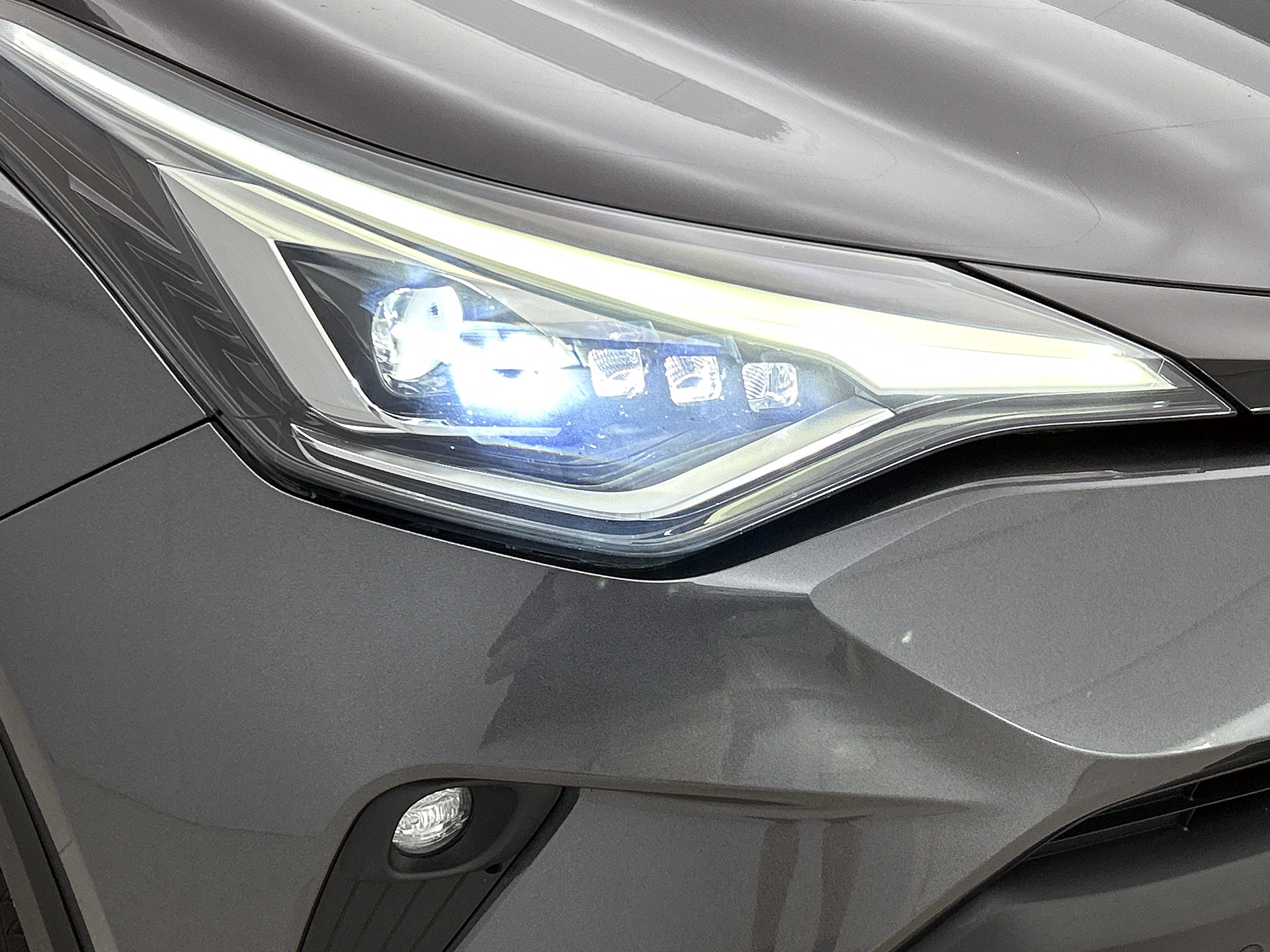 Foto van Toyota Toyota C-hr