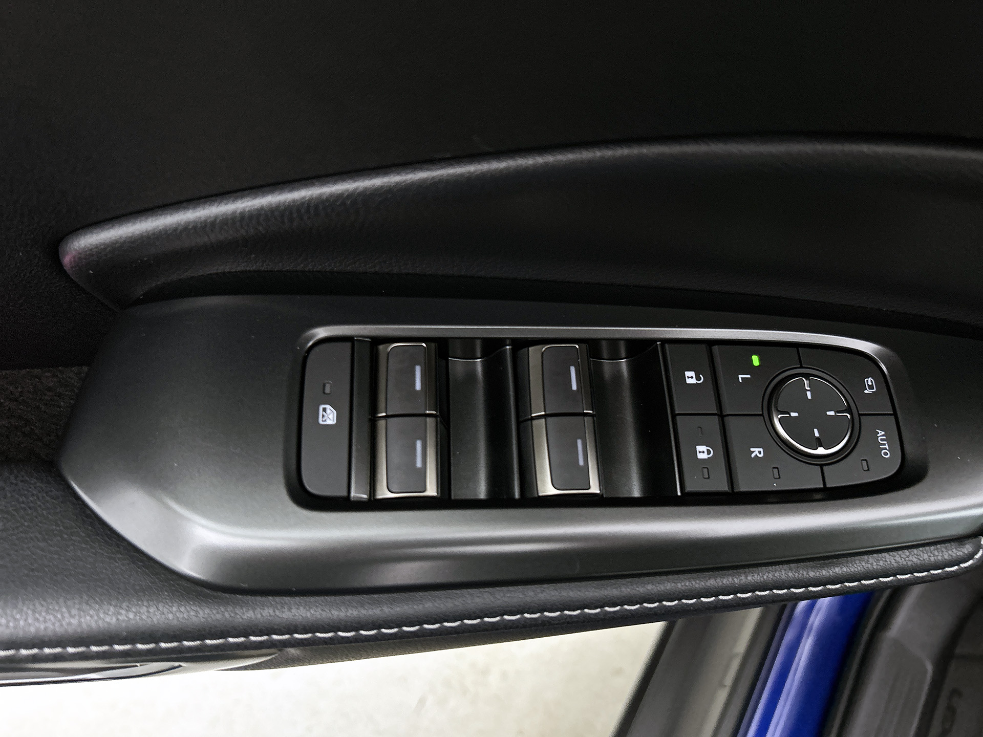 Foto van Lexus Lexus LBX