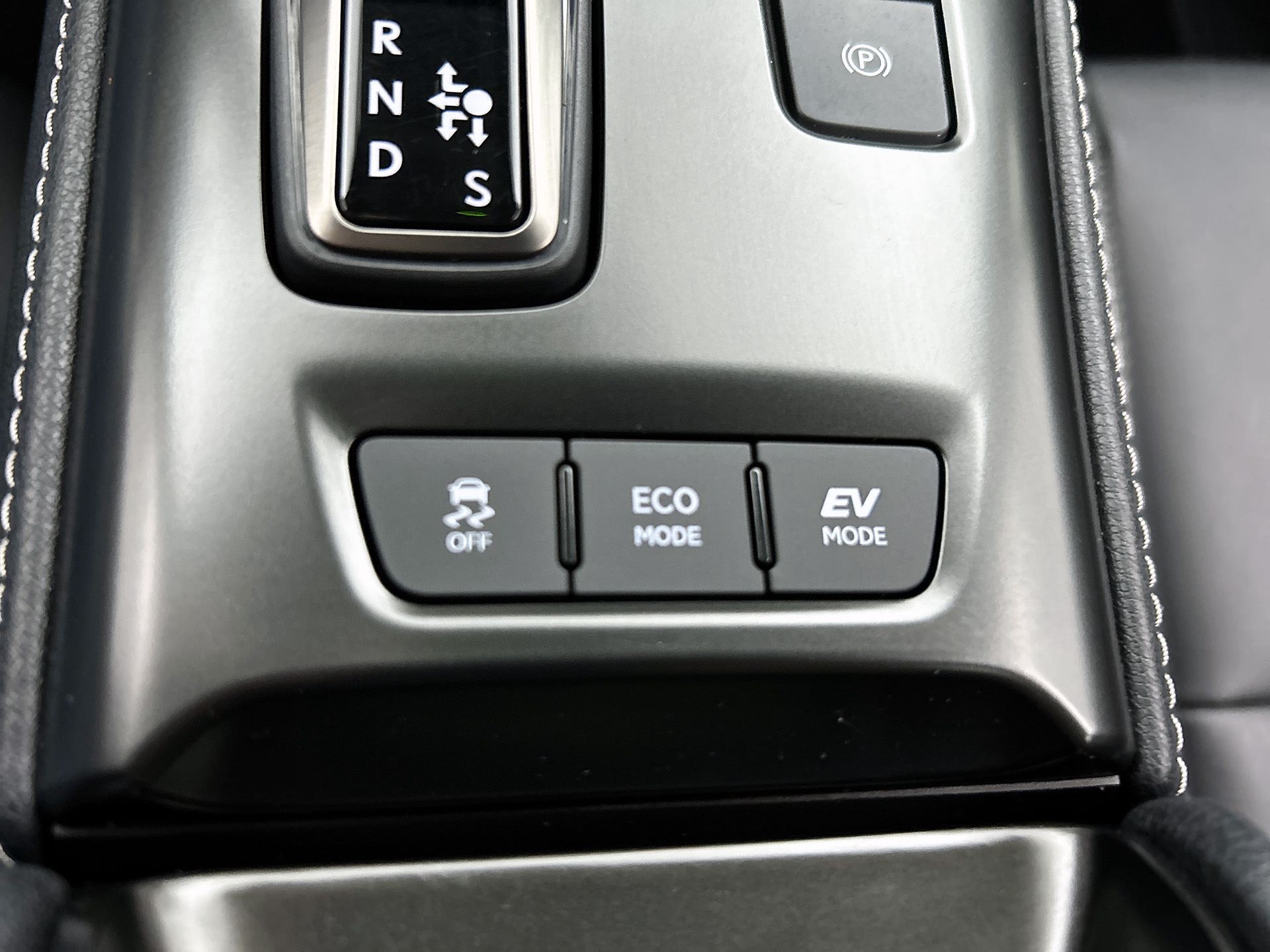 Foto van Lexus Lexus LBX
