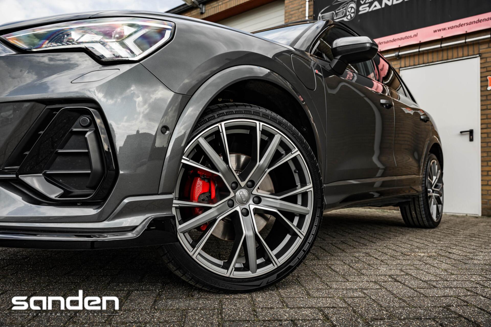 Foto van Audi Q3 E-tron