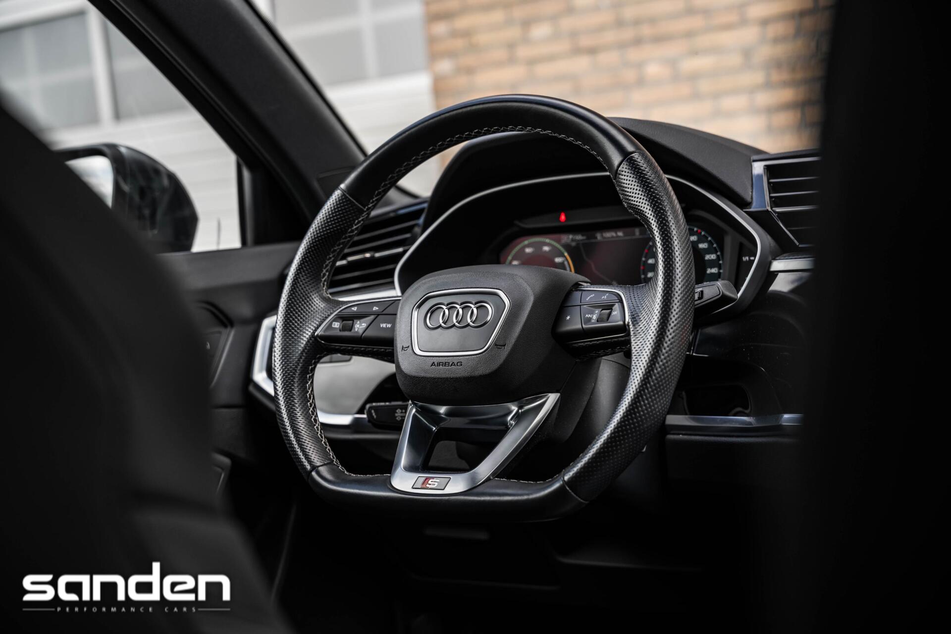 Foto van Audi Q3 E-tron