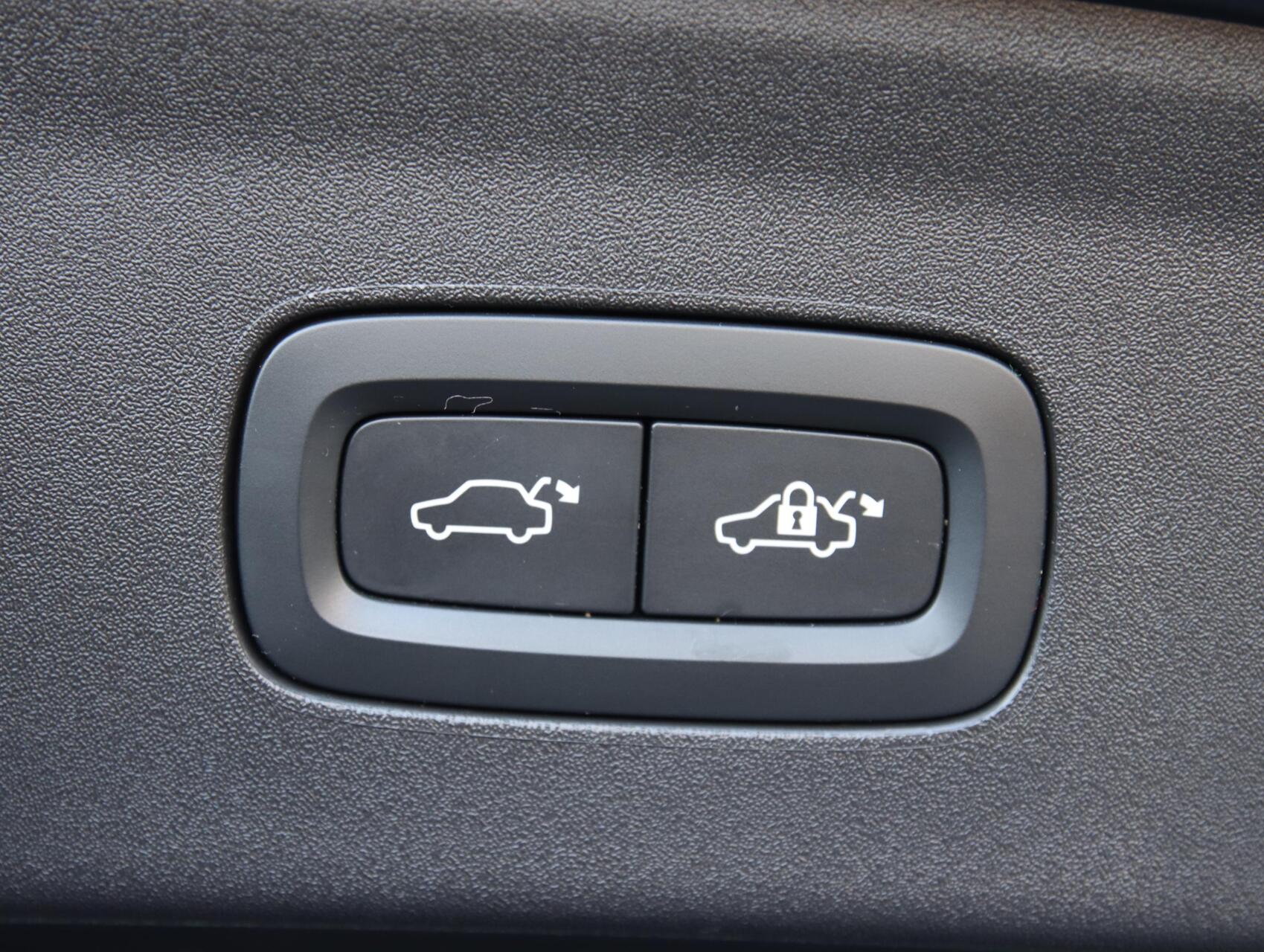 Foto van Polestar 2