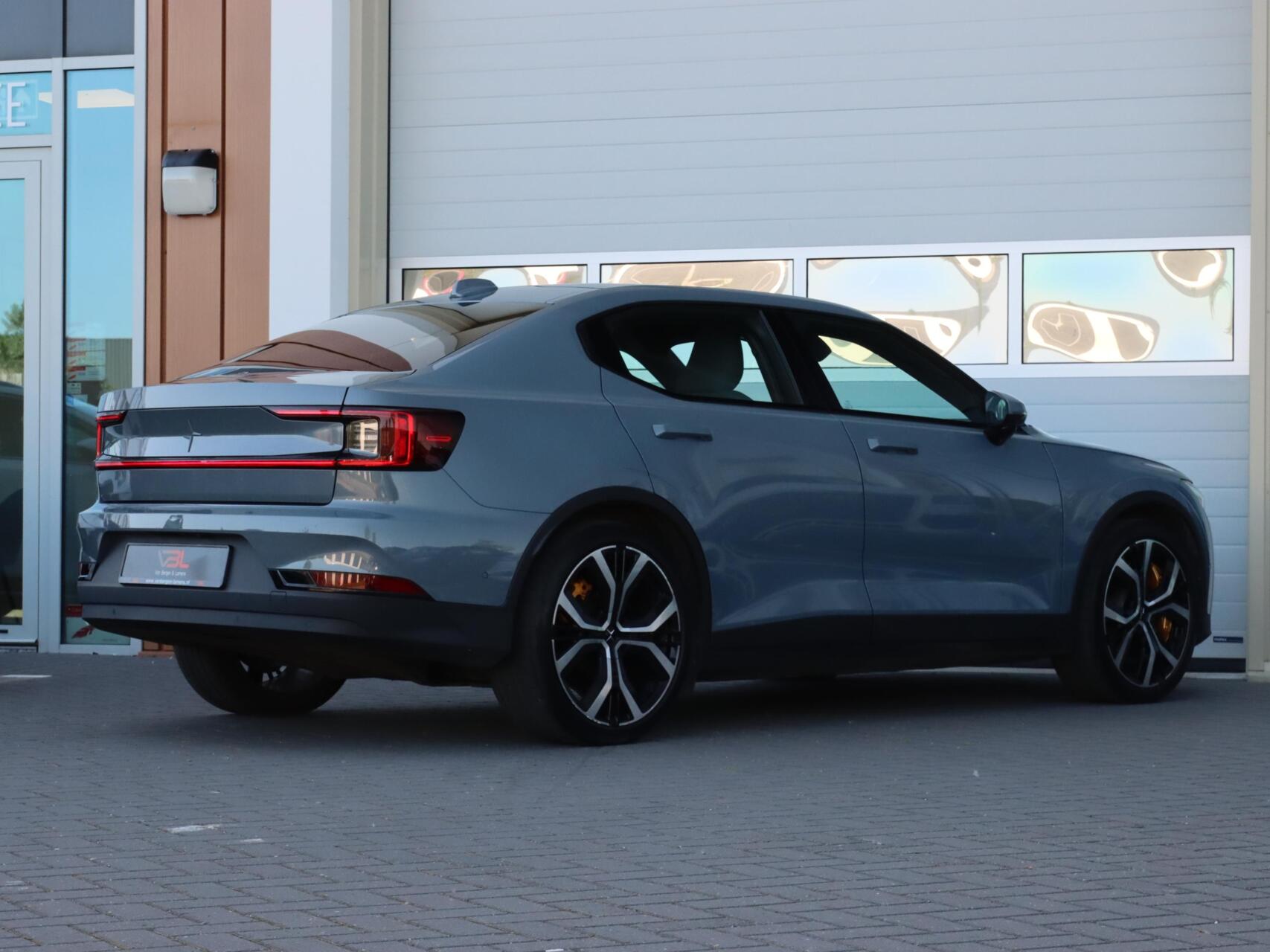 Foto van Polestar 2