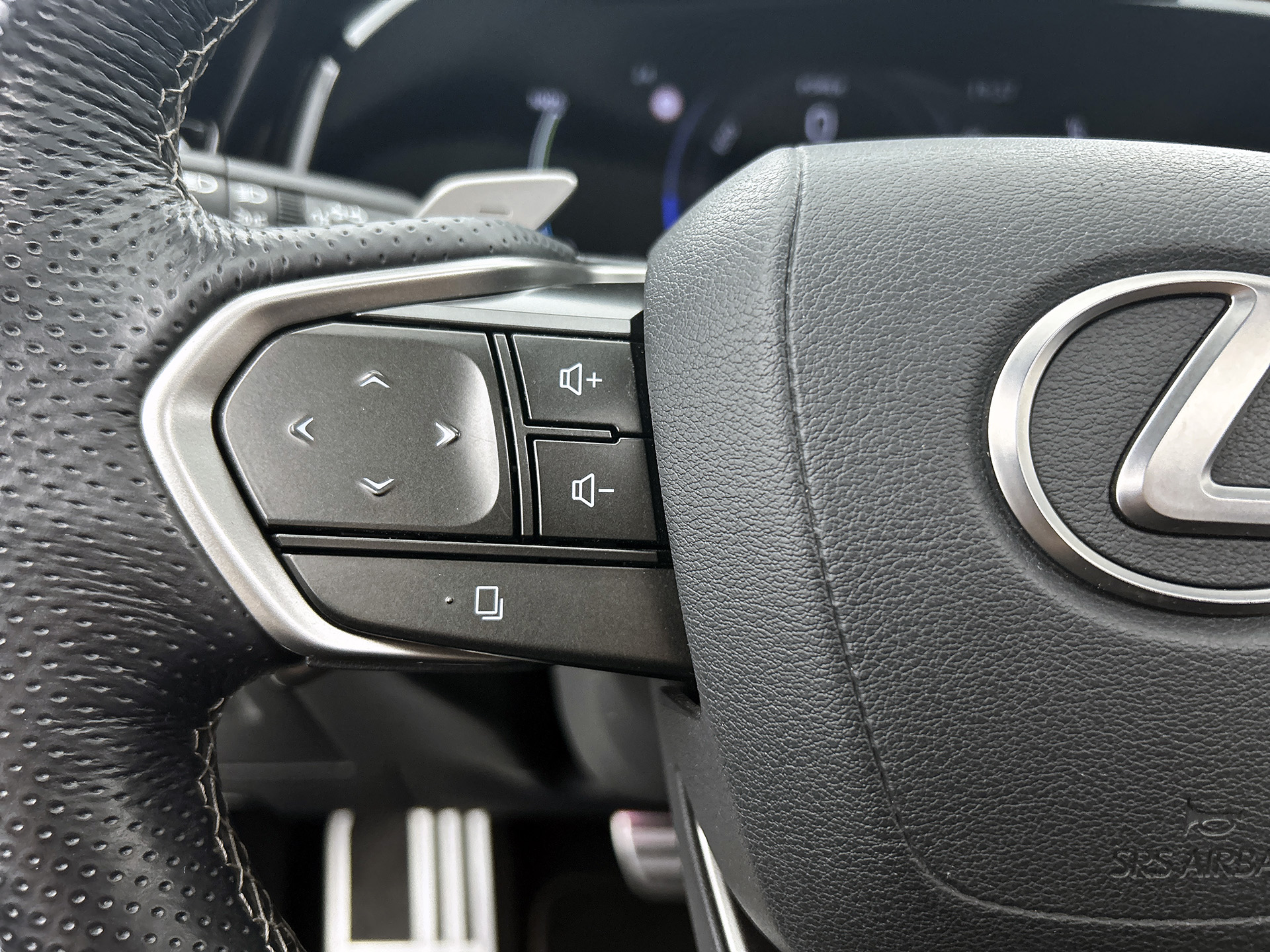 Foto van Lexus Lexus Nx450h+