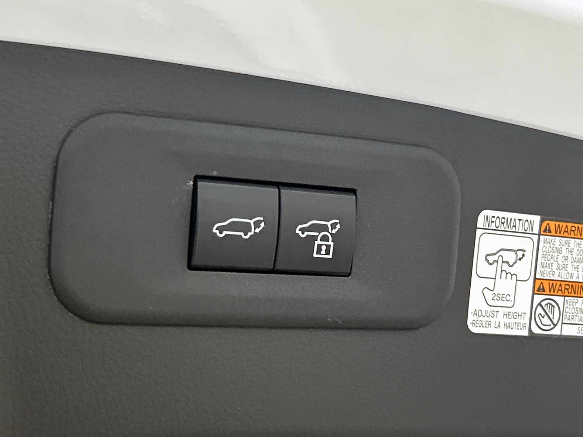 Foto van Lexus Lexus Nx450h+