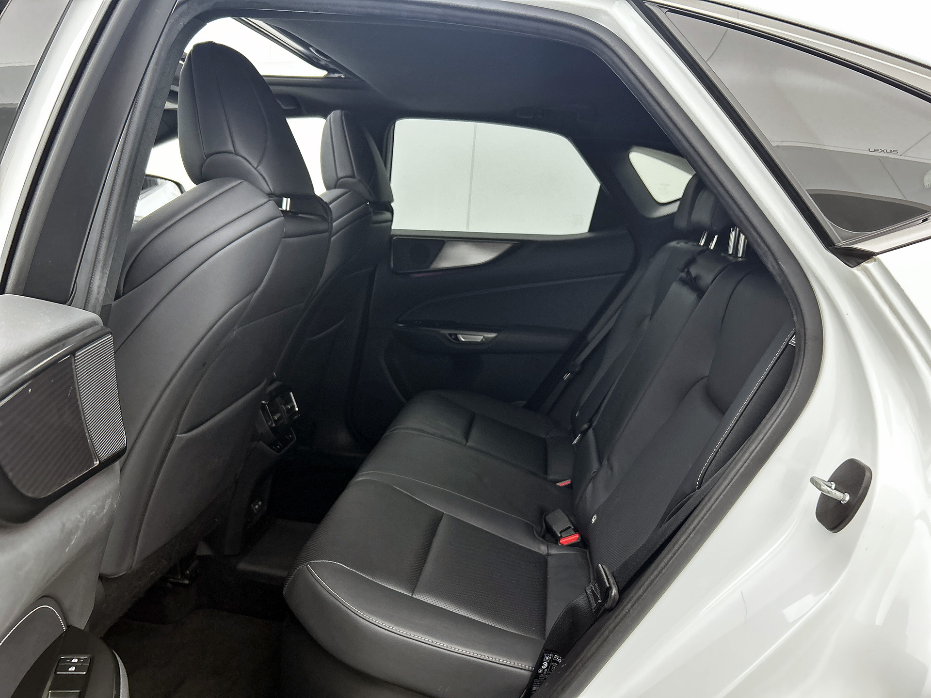 Foto van Lexus Lexus Nx450h+