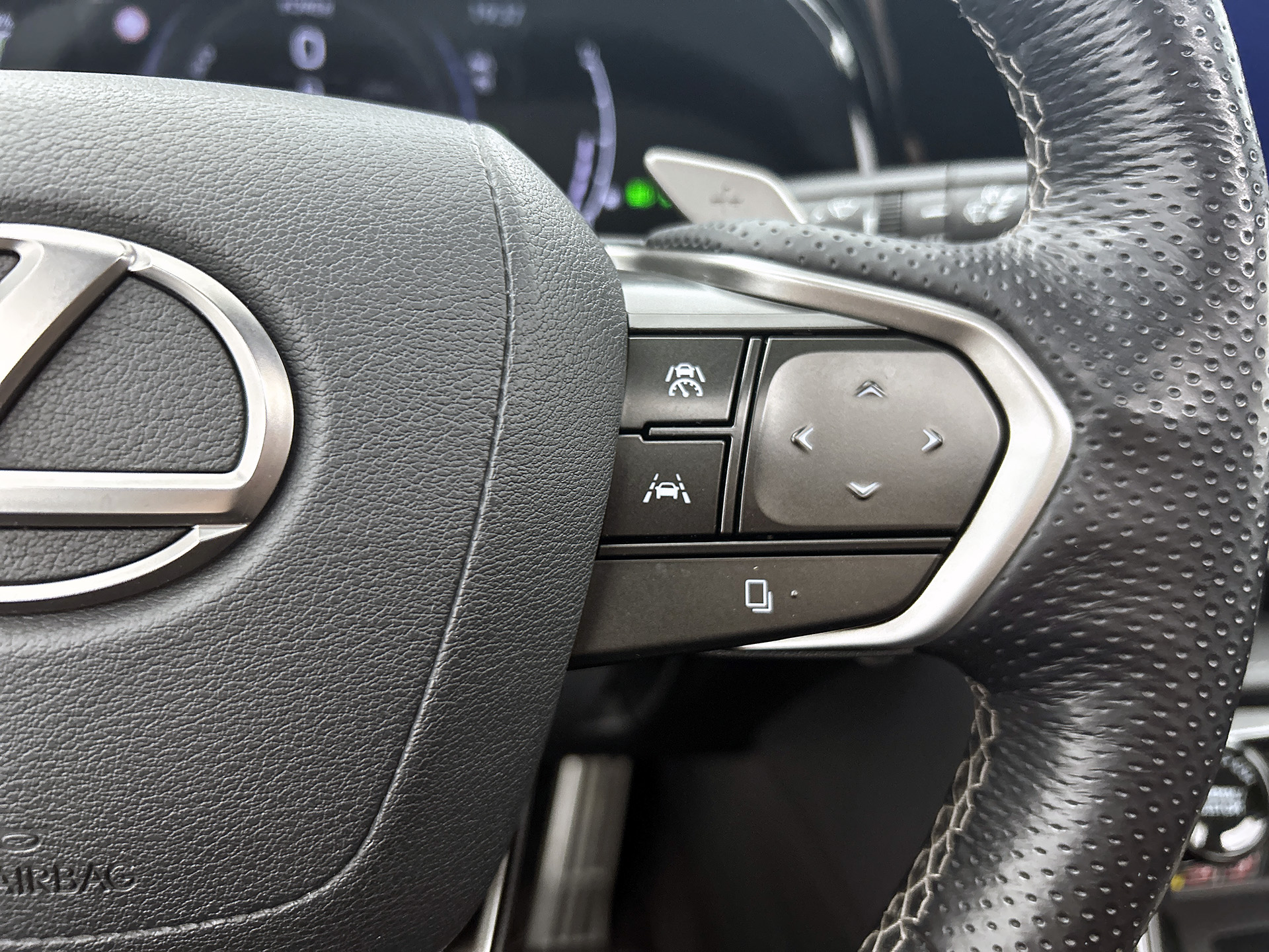 Foto van Lexus Lexus Nx450h+