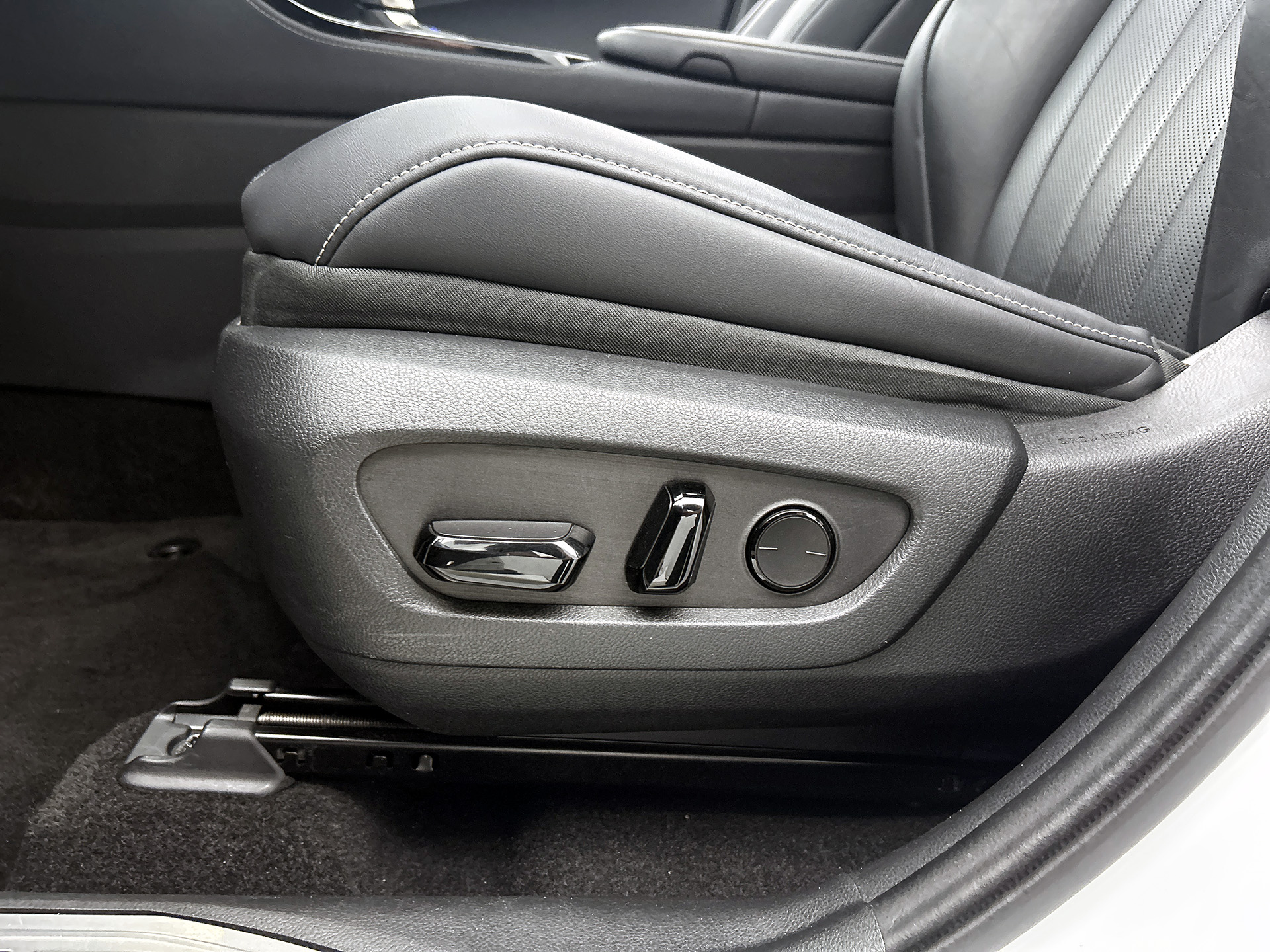 Foto van Lexus Lexus Nx450h+