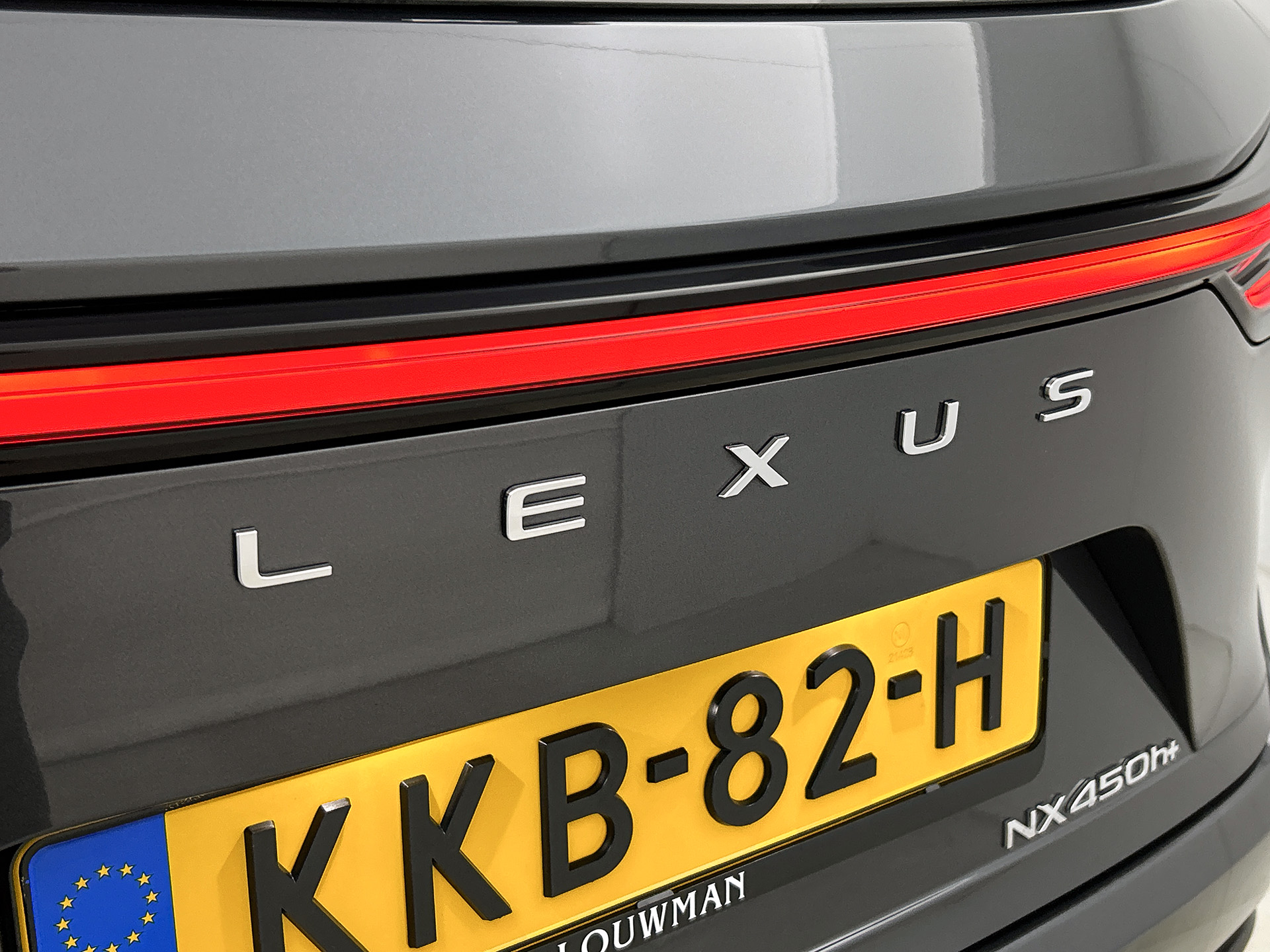 Foto van Lexus Lexus Nx450h+
