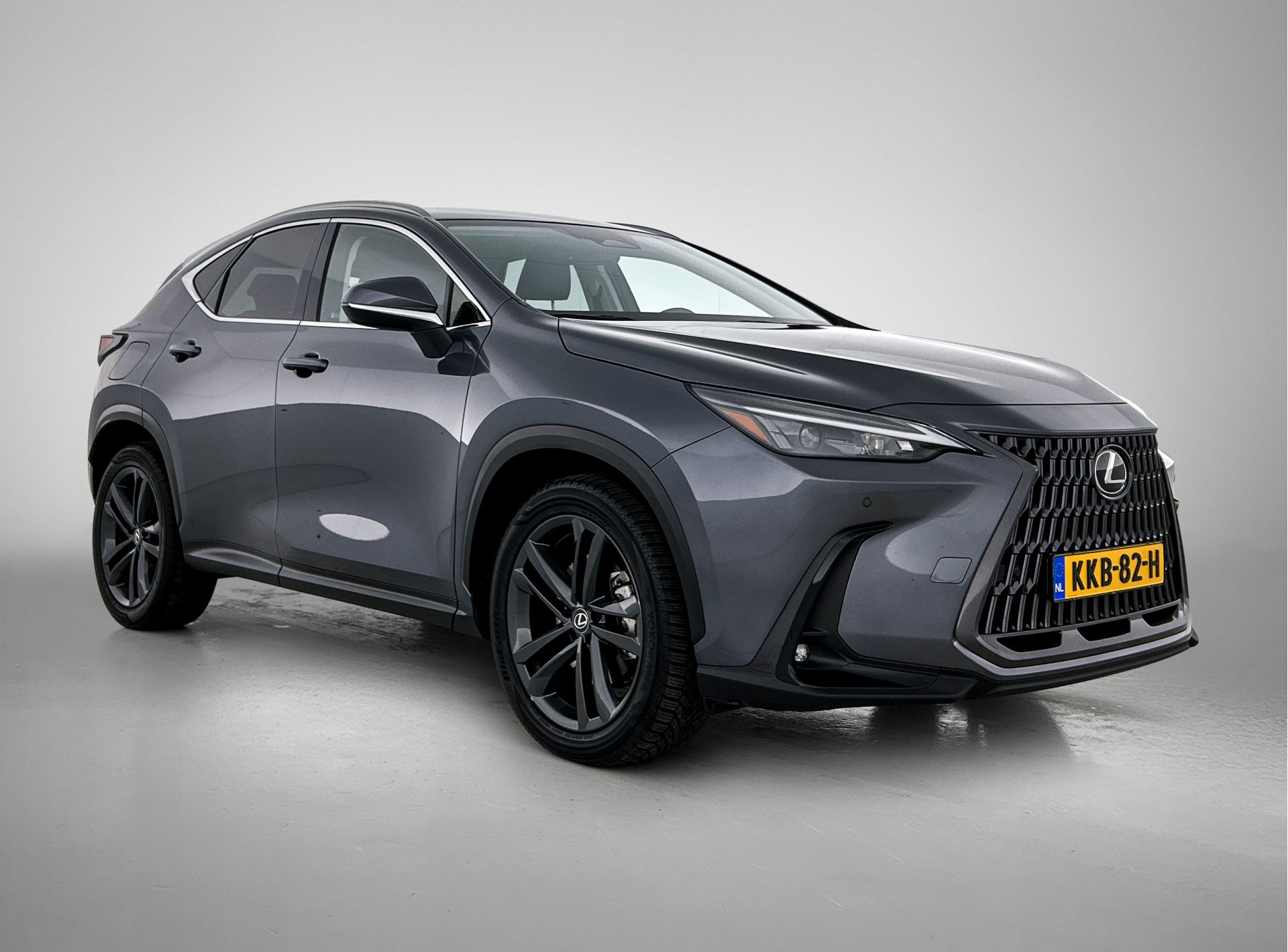Foto van Lexus Lexus Nx450h+