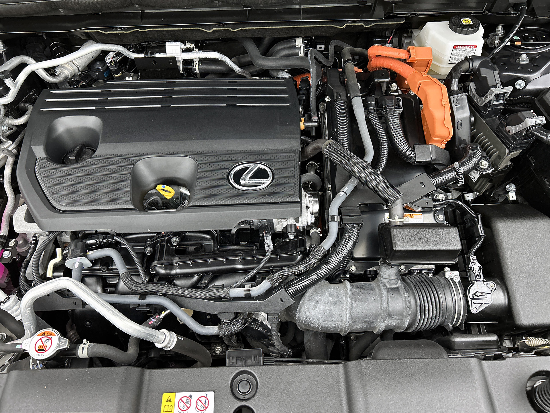 Foto van Lexus Lexus Nx450h+