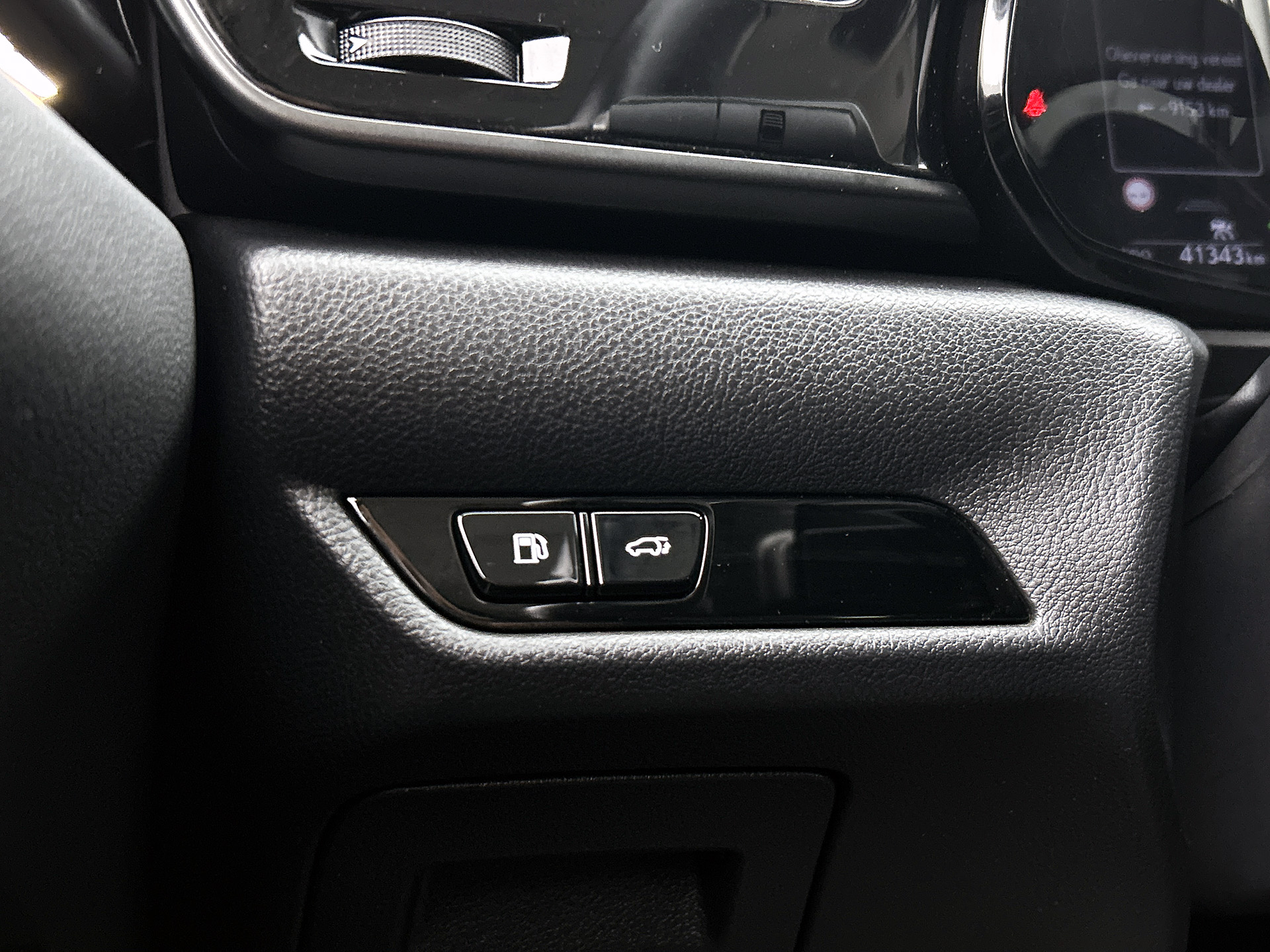 Foto van Lexus Lexus Nx450h+