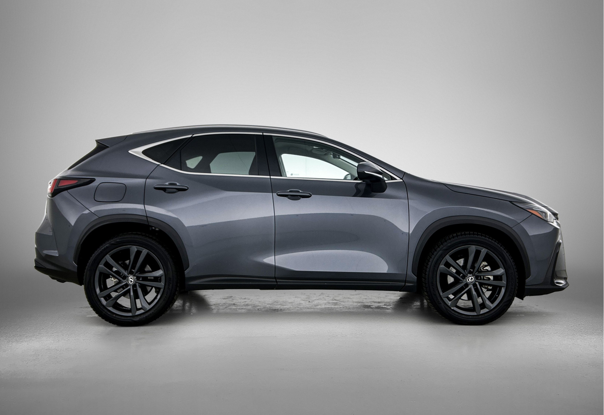 Foto van Lexus Lexus Nx450h+