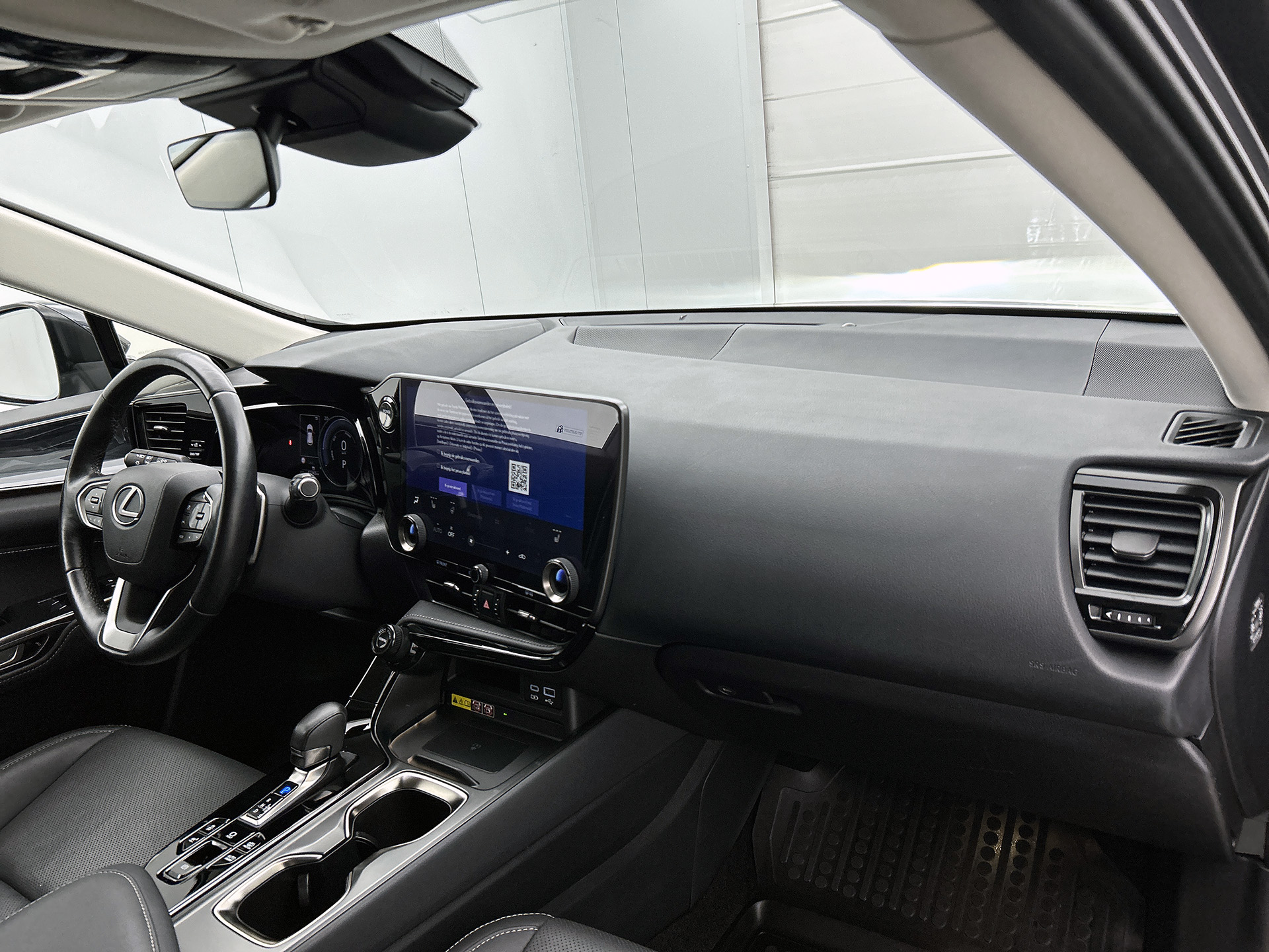 Foto van Lexus Lexus Nx450h+