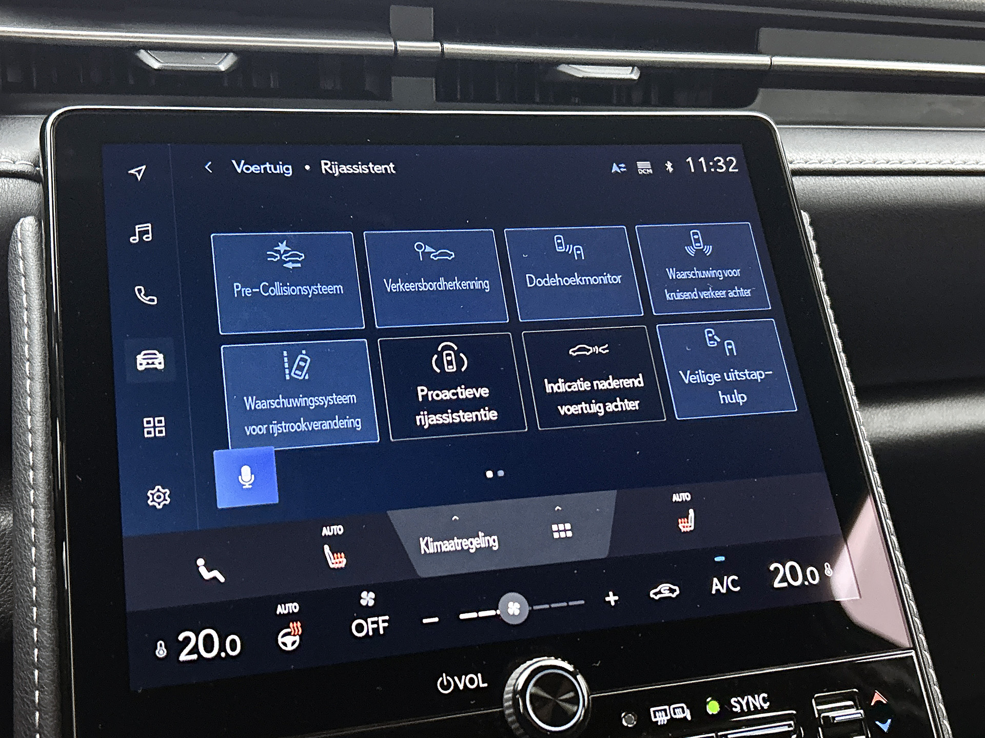 Foto van Lexus Lexus LBX