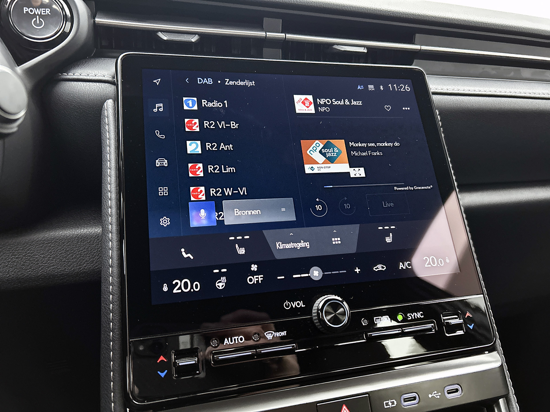 Foto van Lexus Lexus LBX