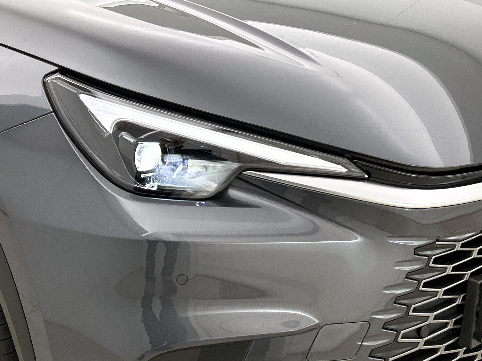 Foto van Lexus Lexus LBX