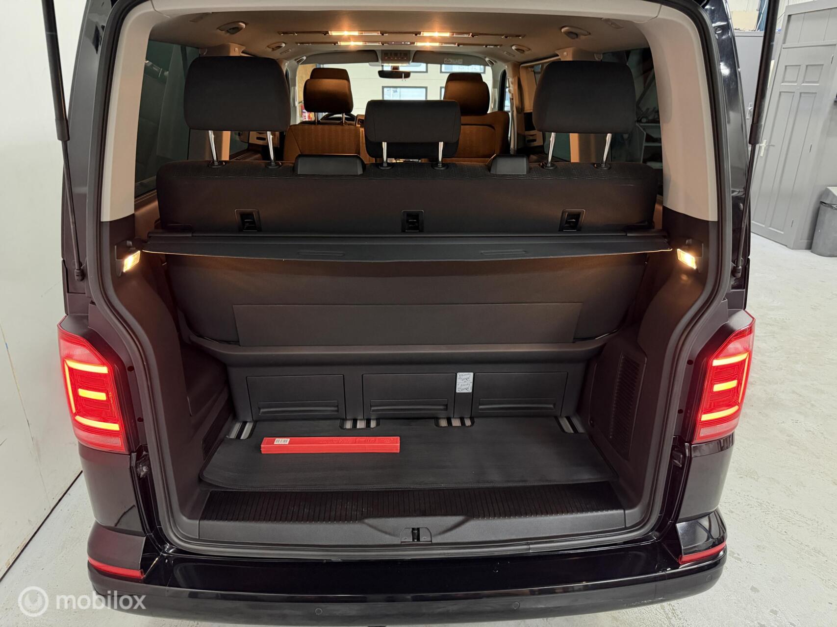 Foto van Volkswagen Transporter Multivan