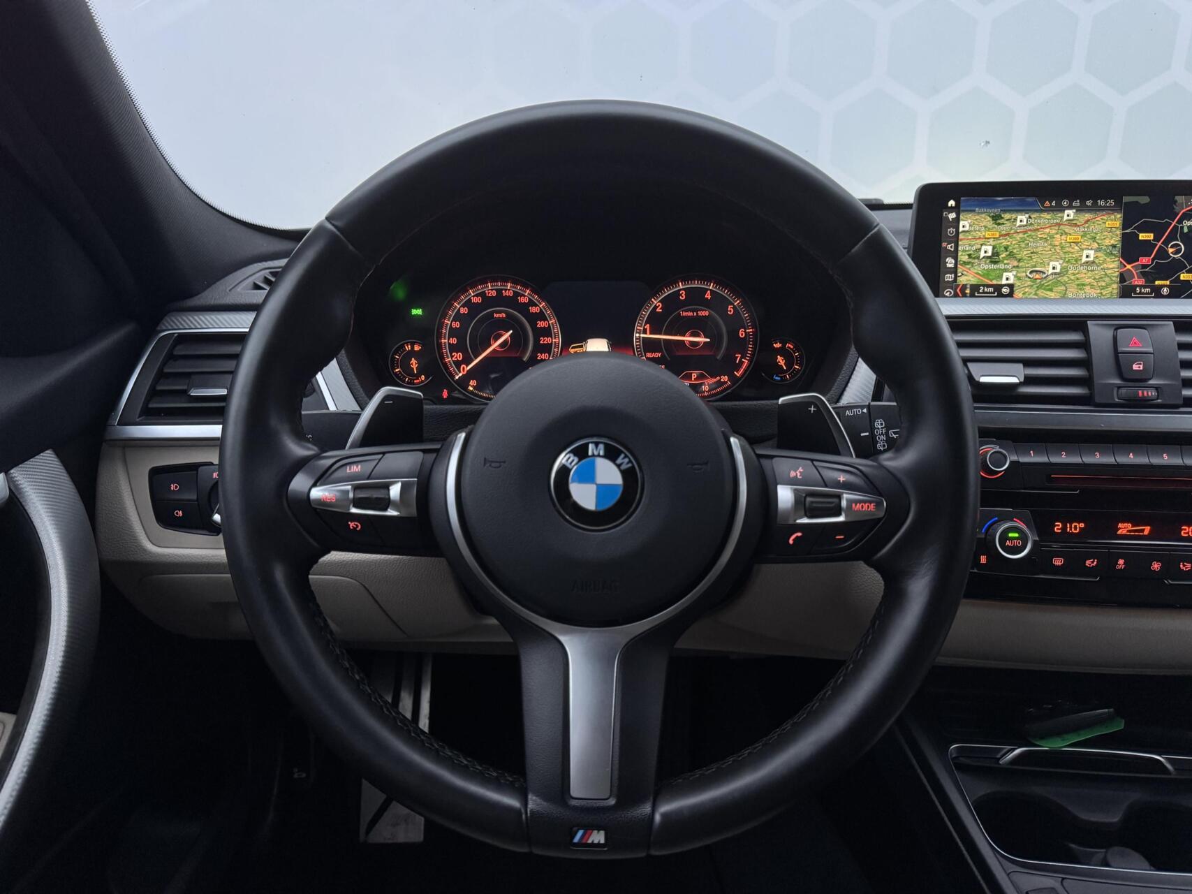 Foto van BMW 320i xDrive