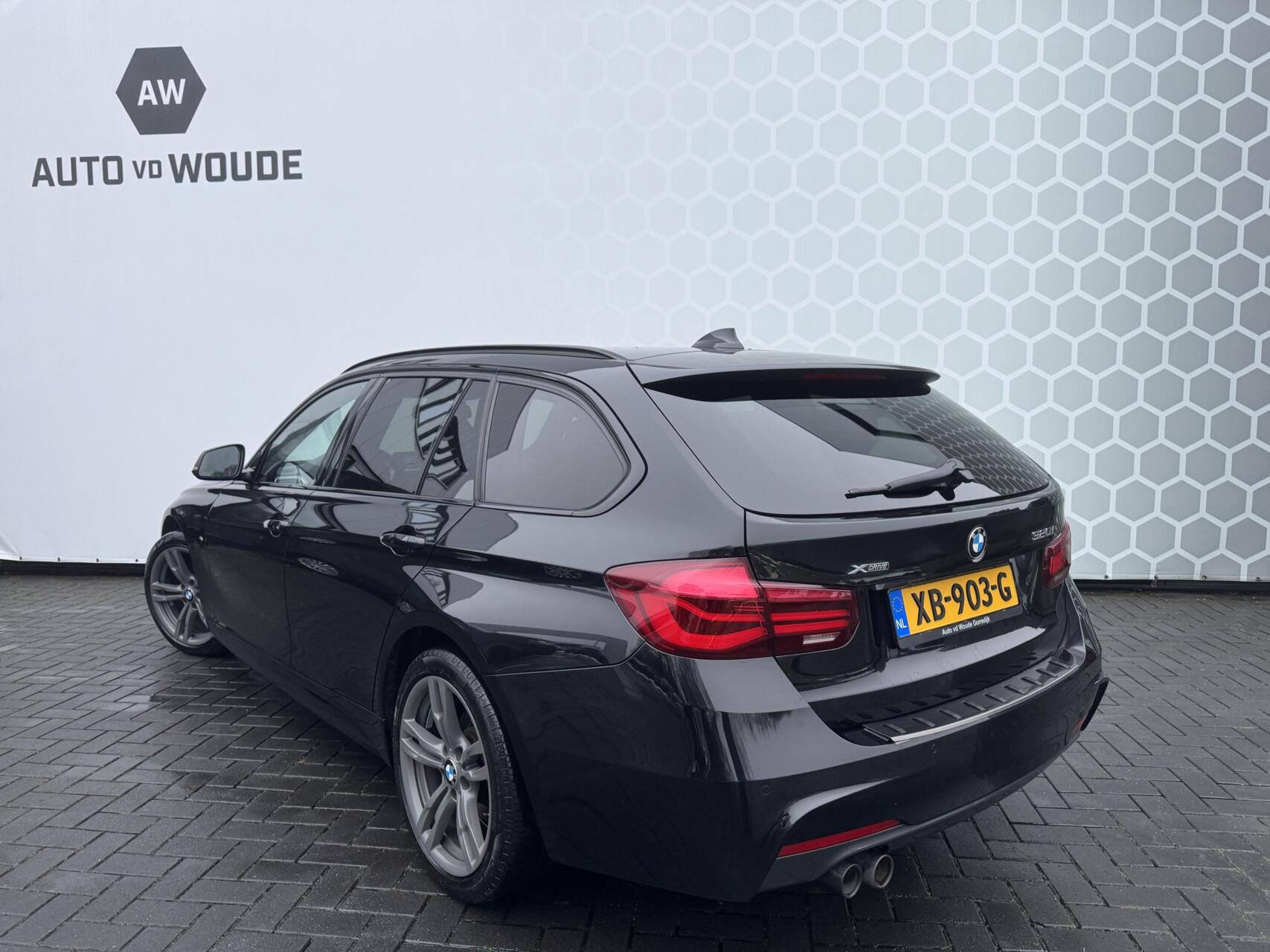 Foto van BMW 320i xDrive