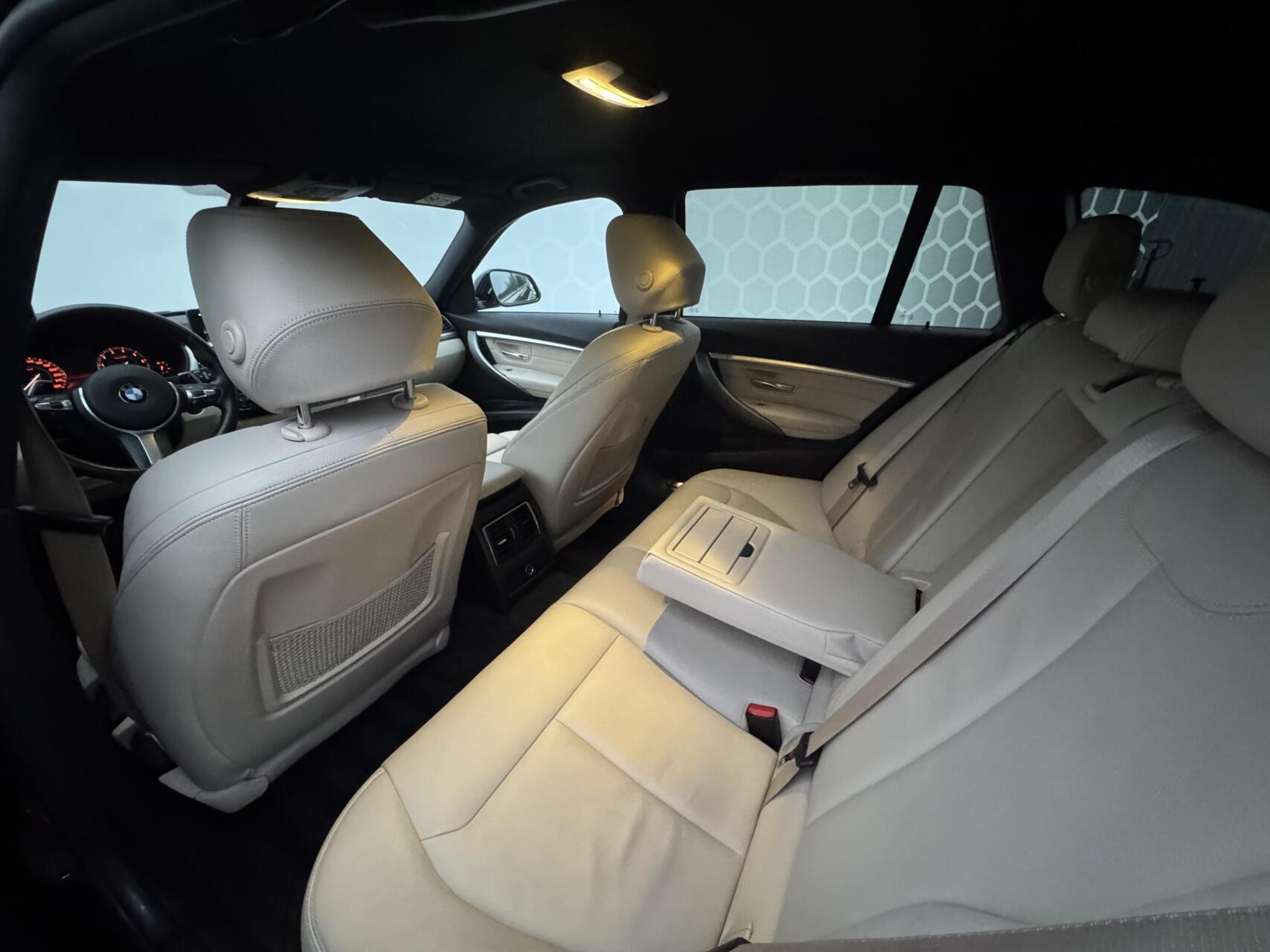 Foto van BMW 320i xDrive