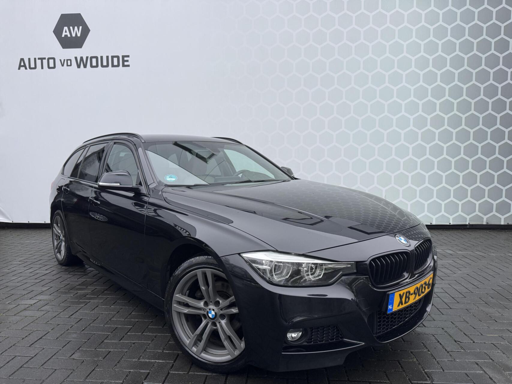 Foto van BMW 320i xDrive