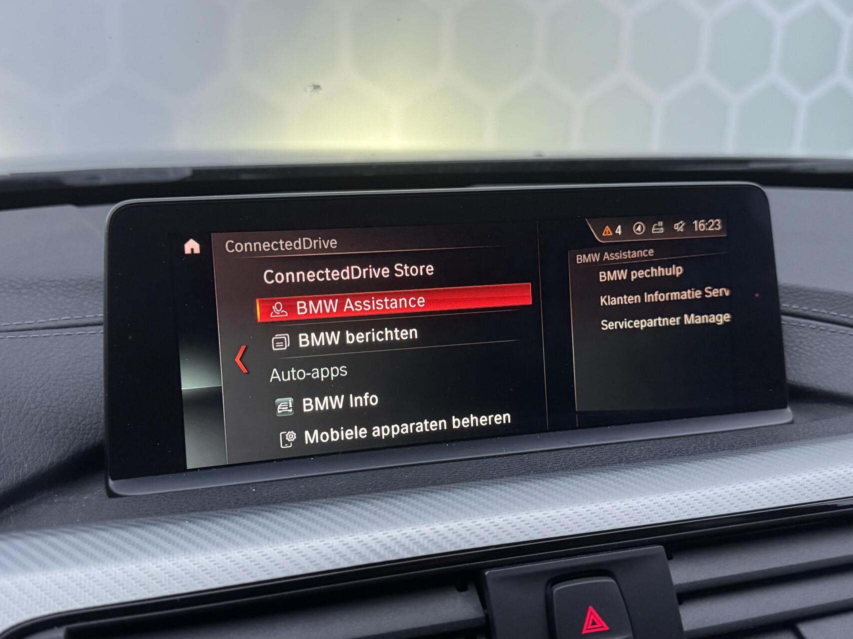 Foto van BMW 320i xDrive