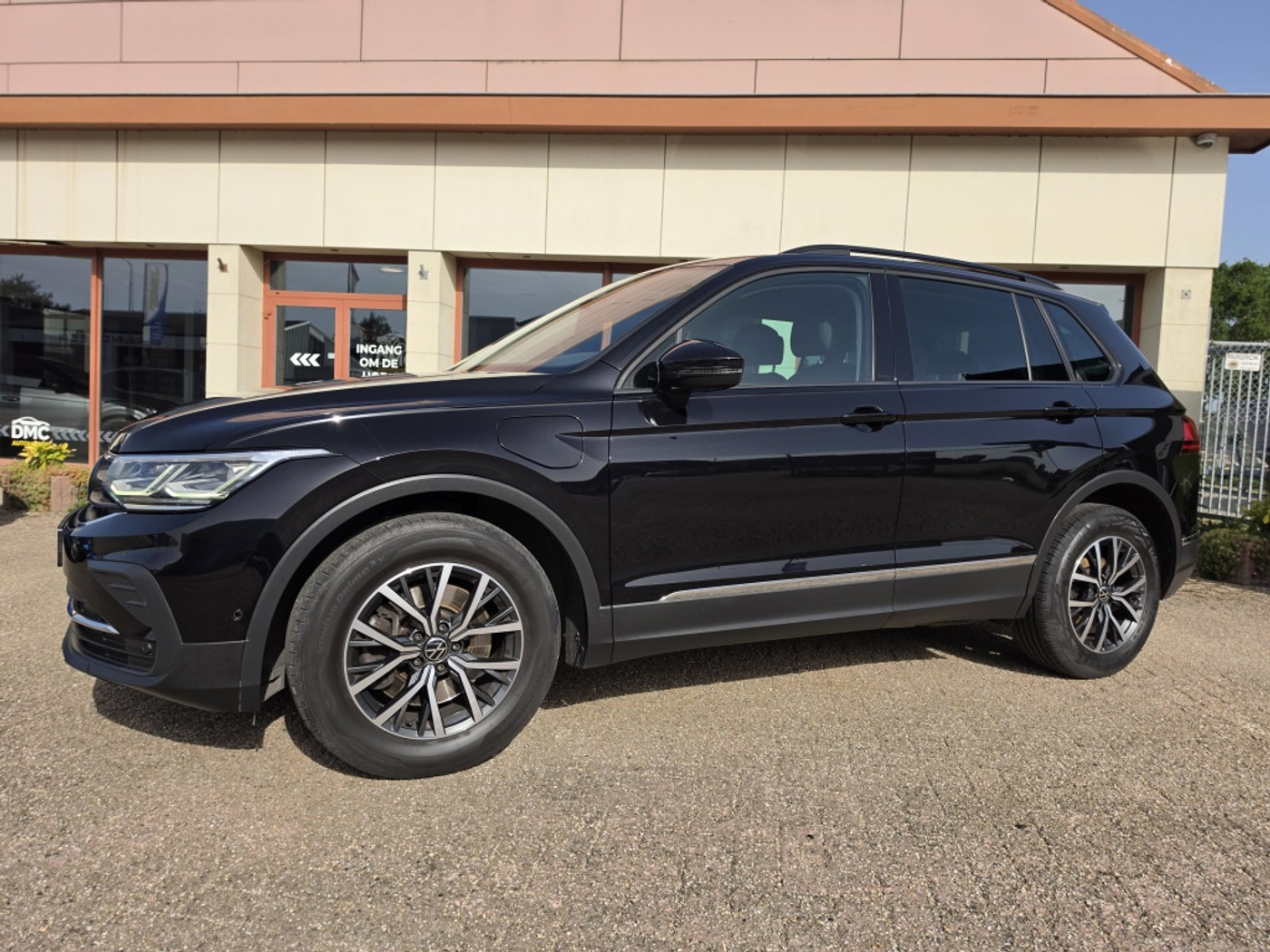 Volkswagen Tiguan Life eHybrid | Camera | Navi | Clima | Park Assist | ErgoActive 2022 - voorkant