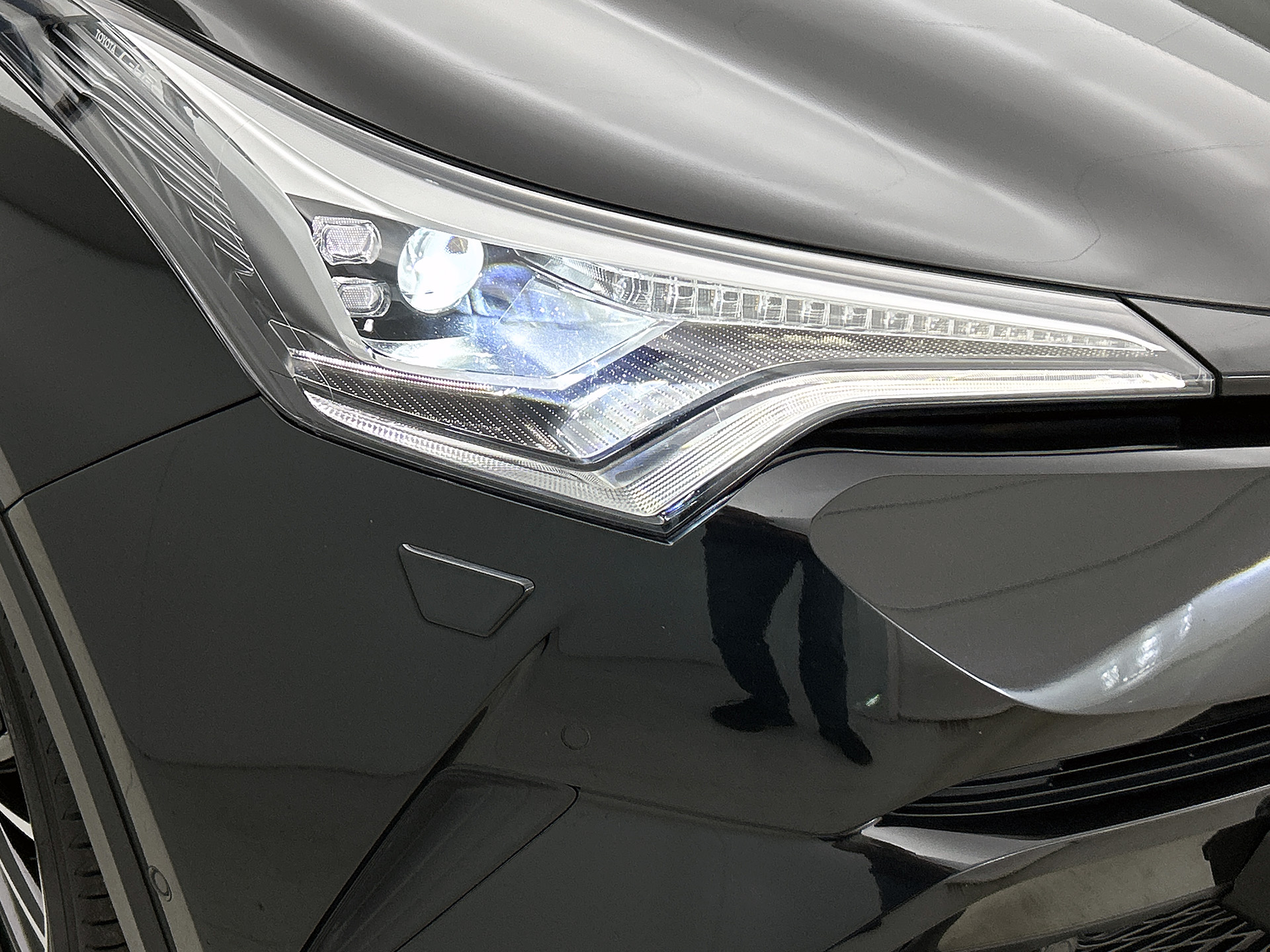 Foto van Toyota Toyota C-hr