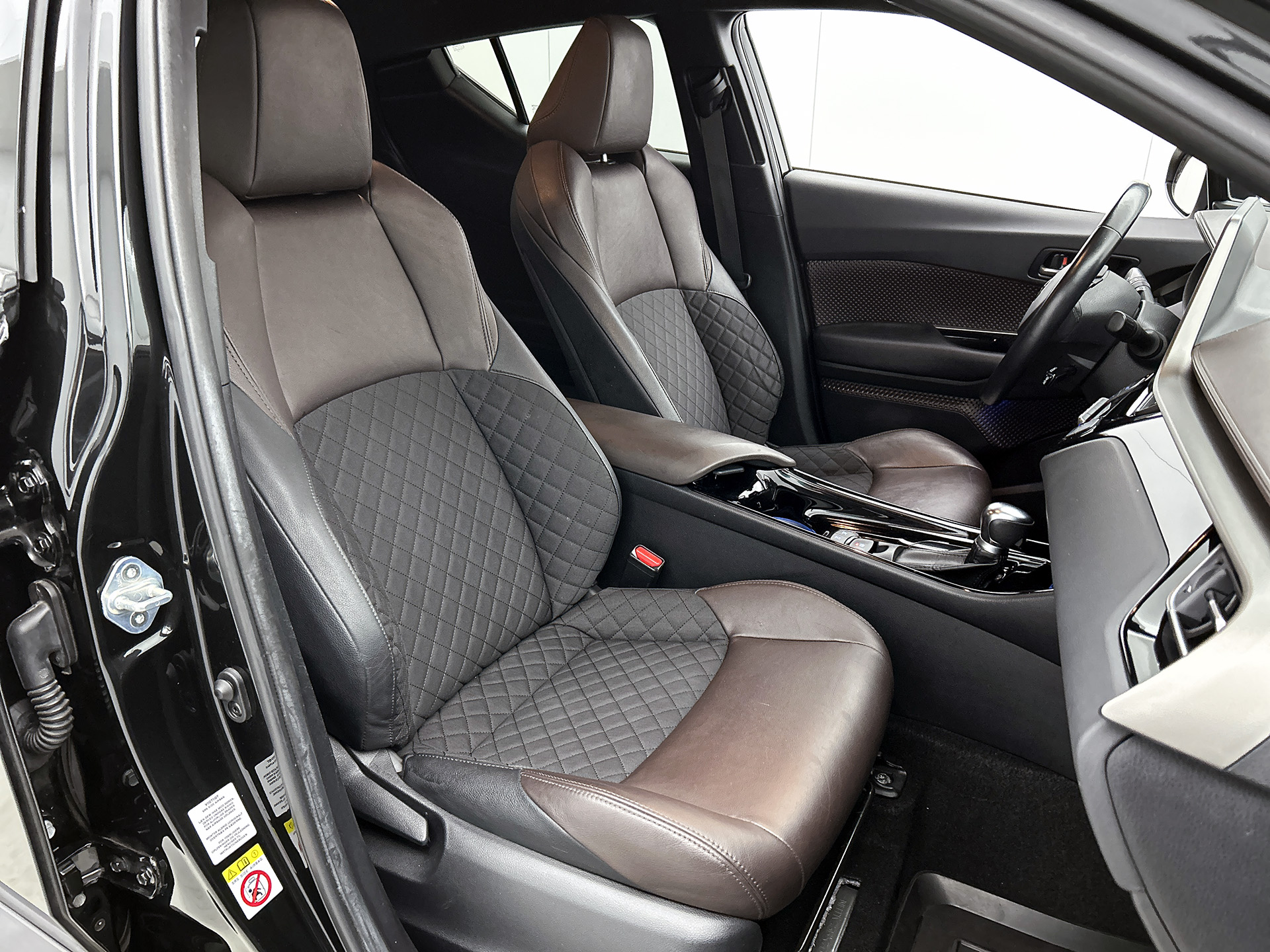 Foto van Toyota Toyota C-hr