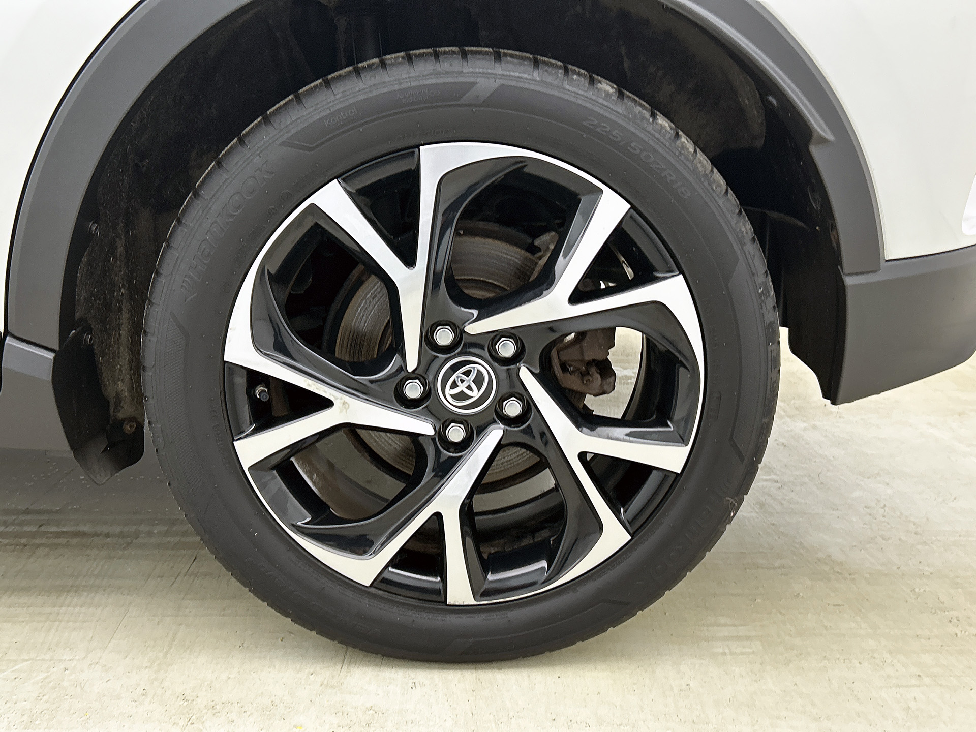 Foto van Toyota Toyota C-hr