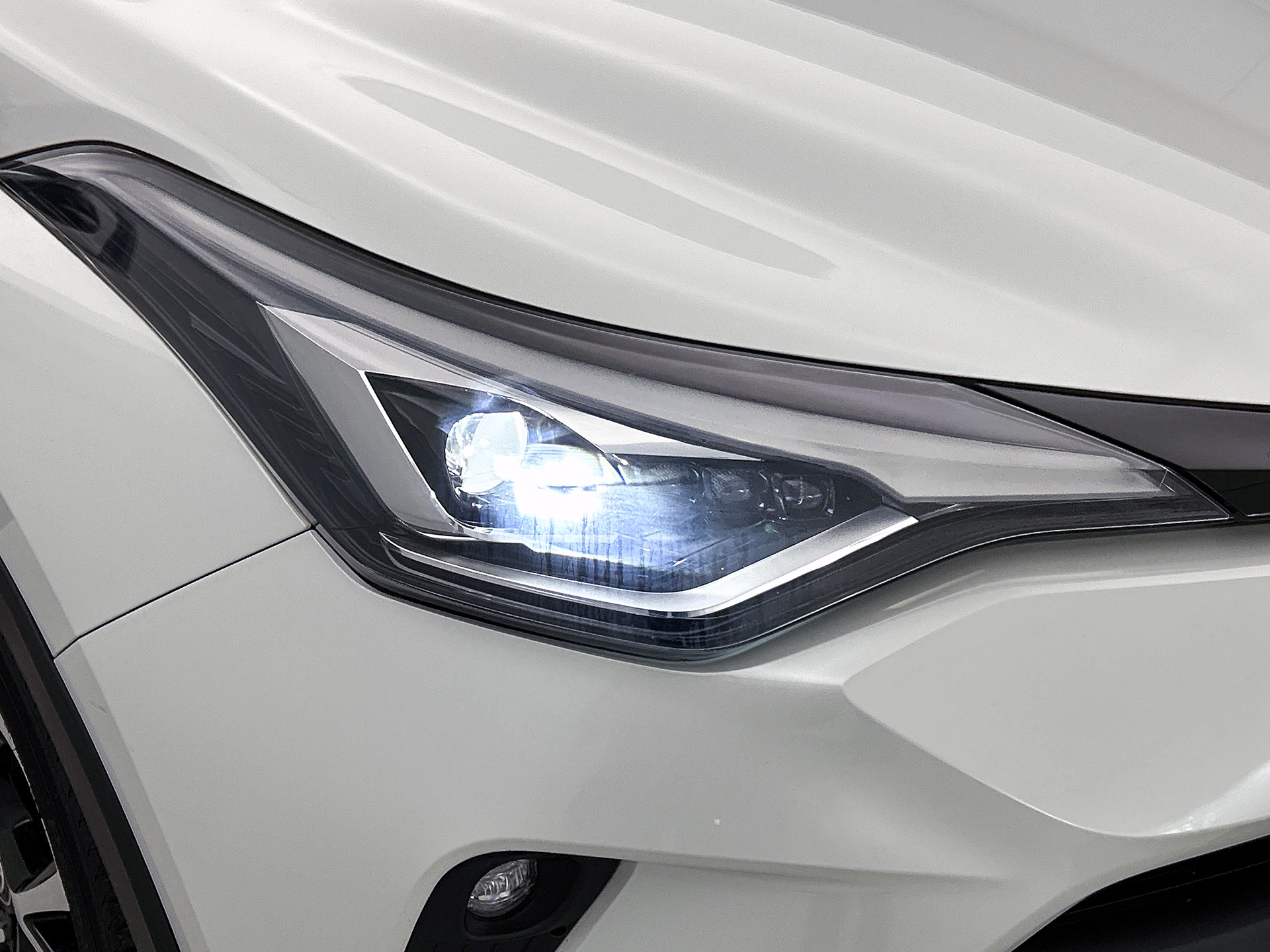 Foto van Toyota Toyota C-hr