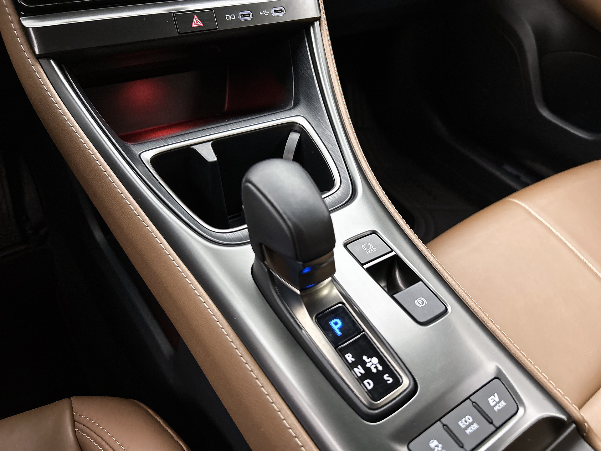 Foto van Lexus Lexus LBX