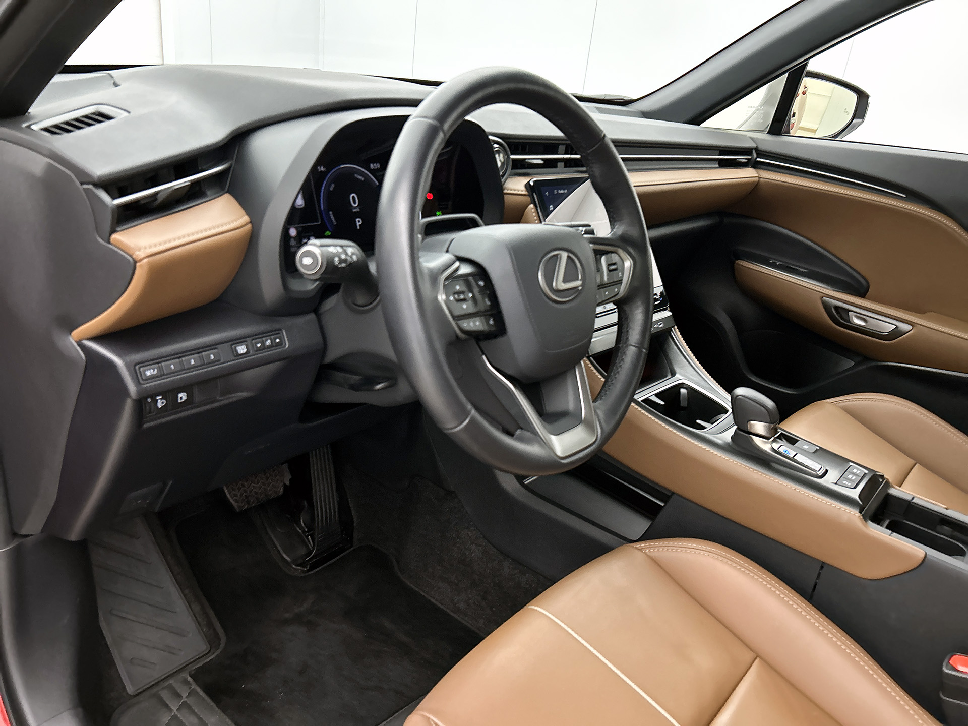 Foto van Lexus Lexus LBX