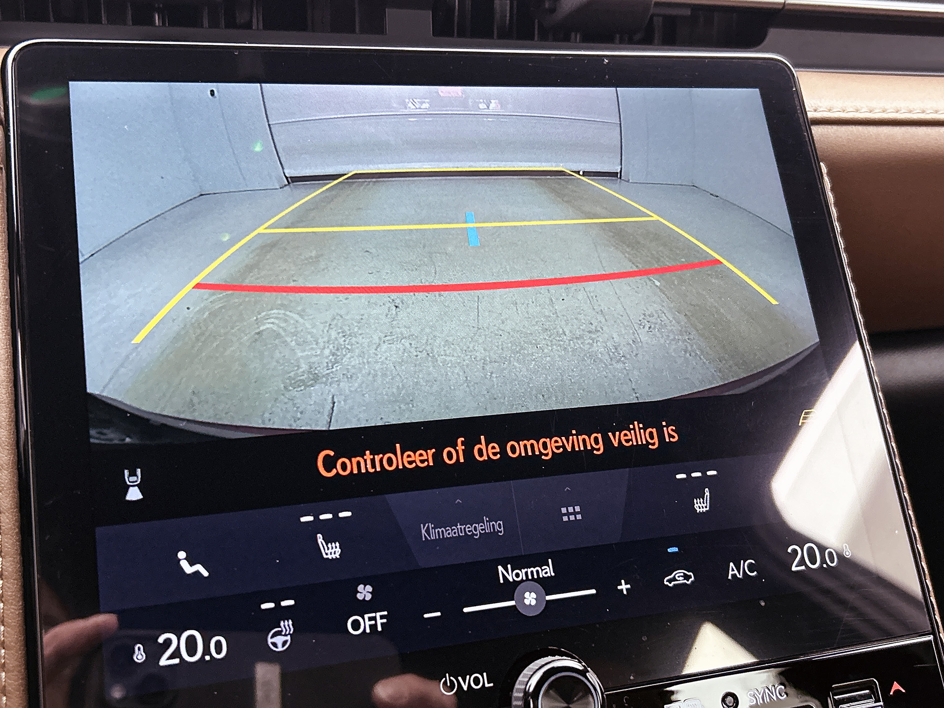 Foto van Lexus Lexus LBX