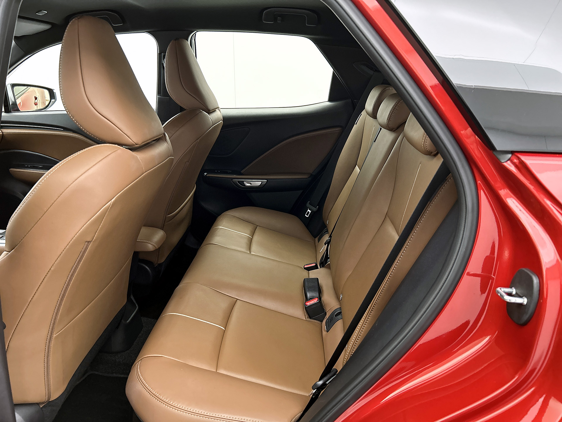 Foto van Lexus Lexus LBX