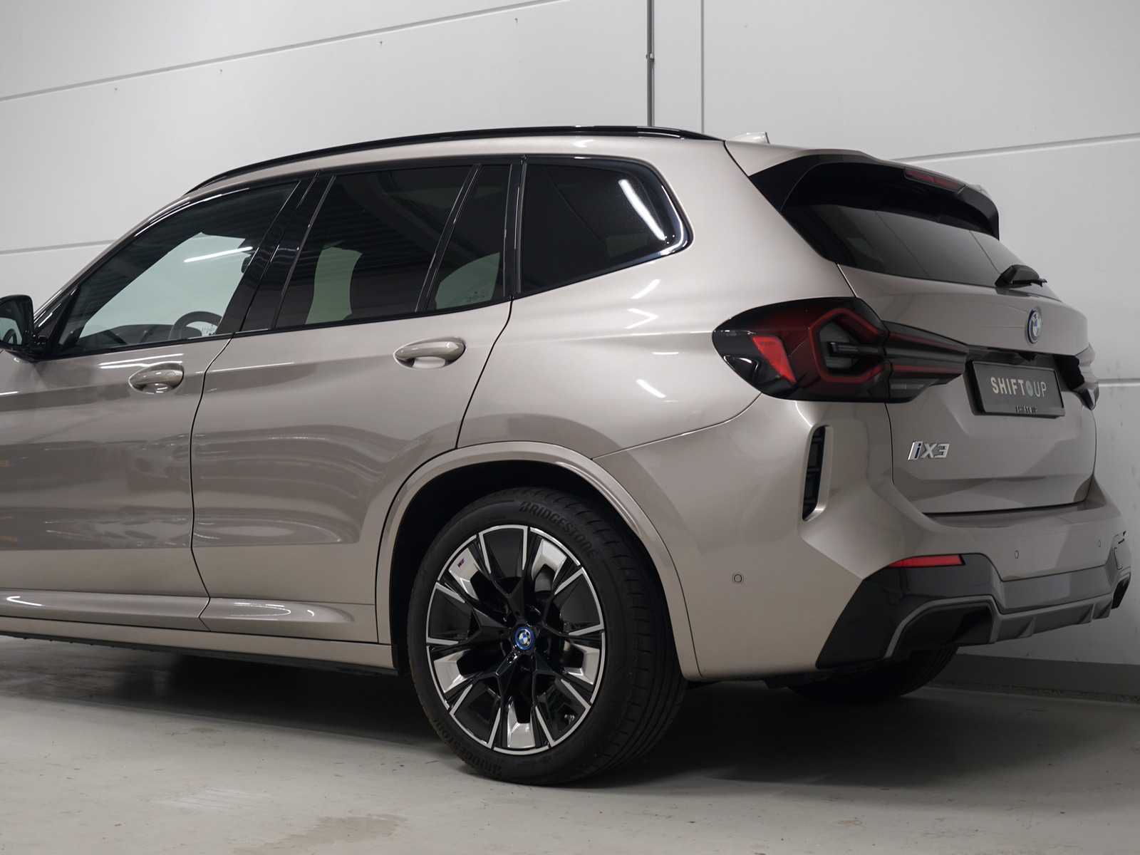 Foto van BMW Ix3