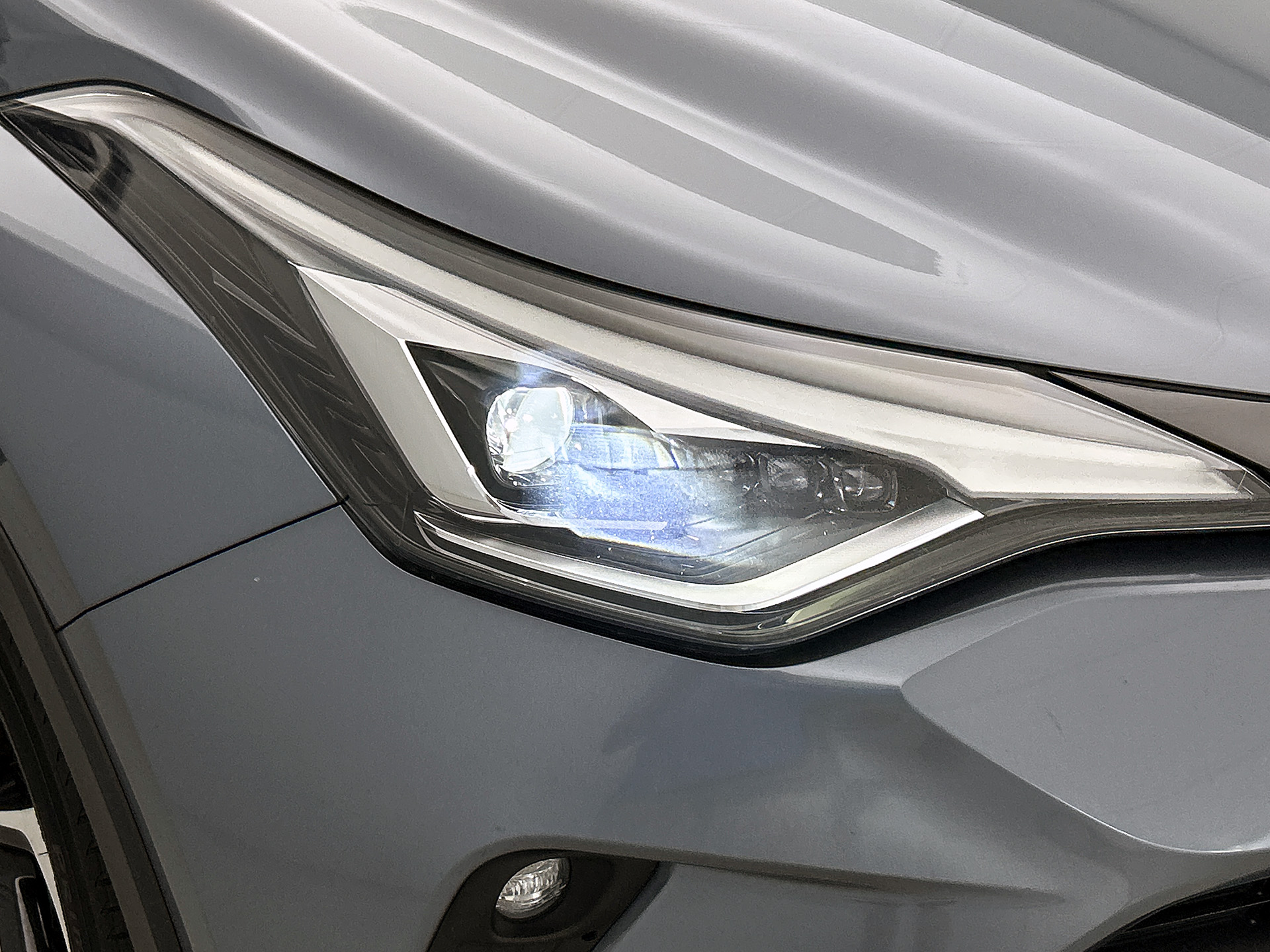 Foto van Toyota Toyota C-hr