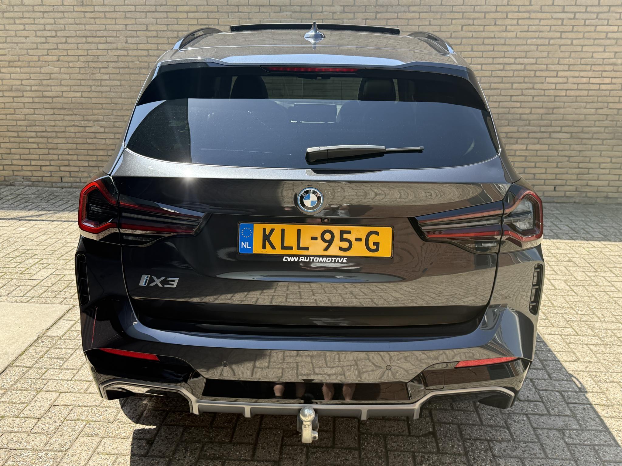 Foto van BMW Ix3