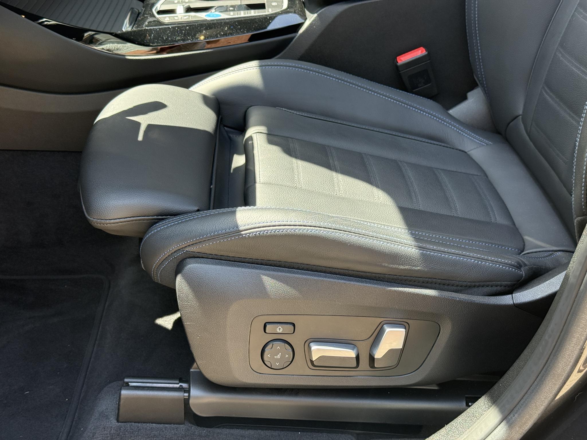 Foto van BMW Ix3