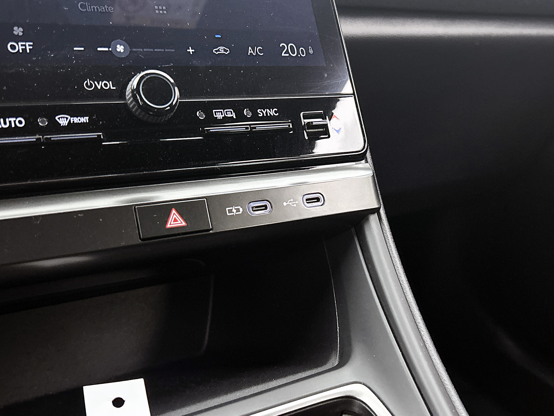 Foto van Lexus Lexus LBX