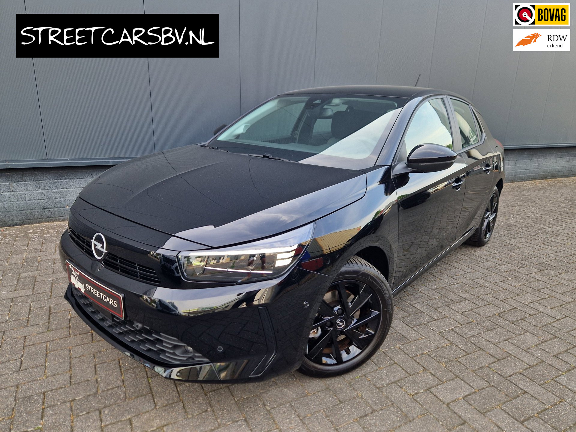 Opel Corsa 1.2 EAT8 101PK Black on Black /Led /Camera 2025 - voorkant