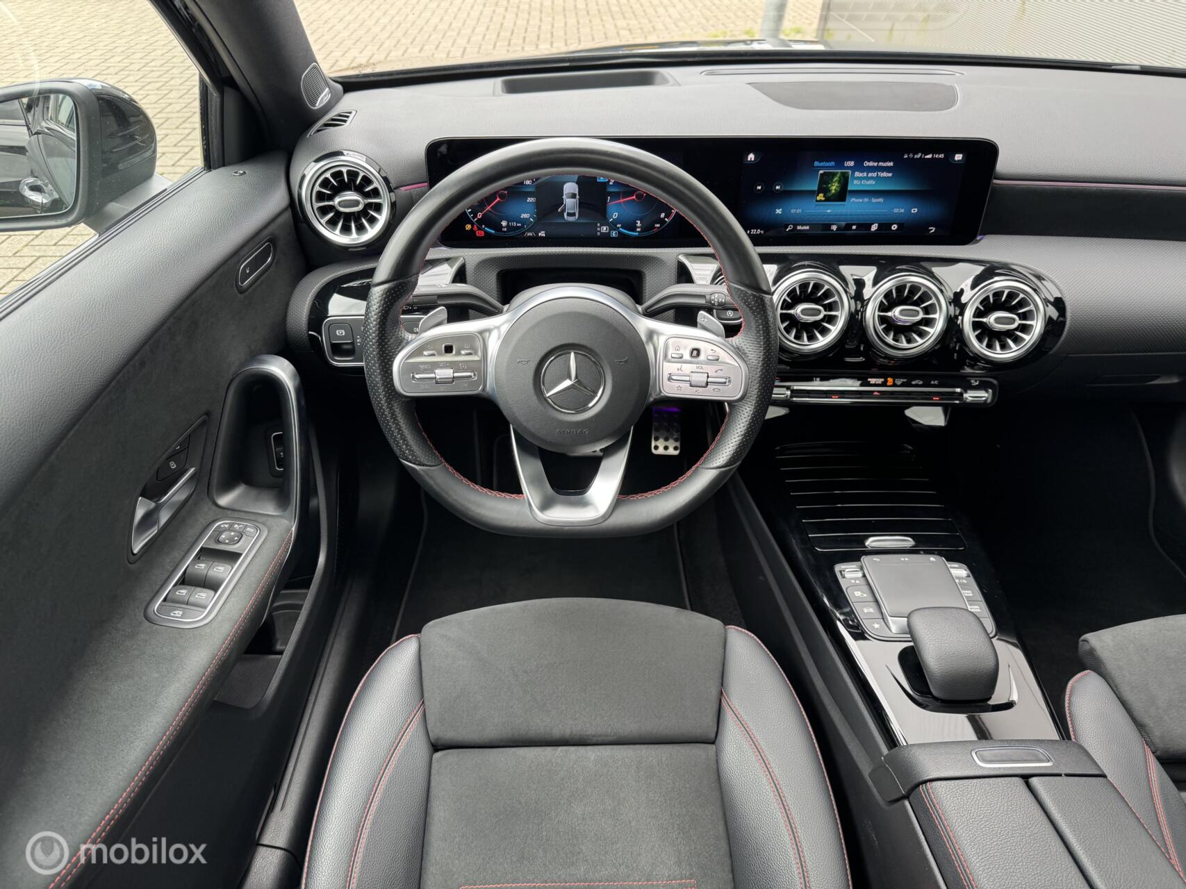 Foto van Mercedes-Benz A 200