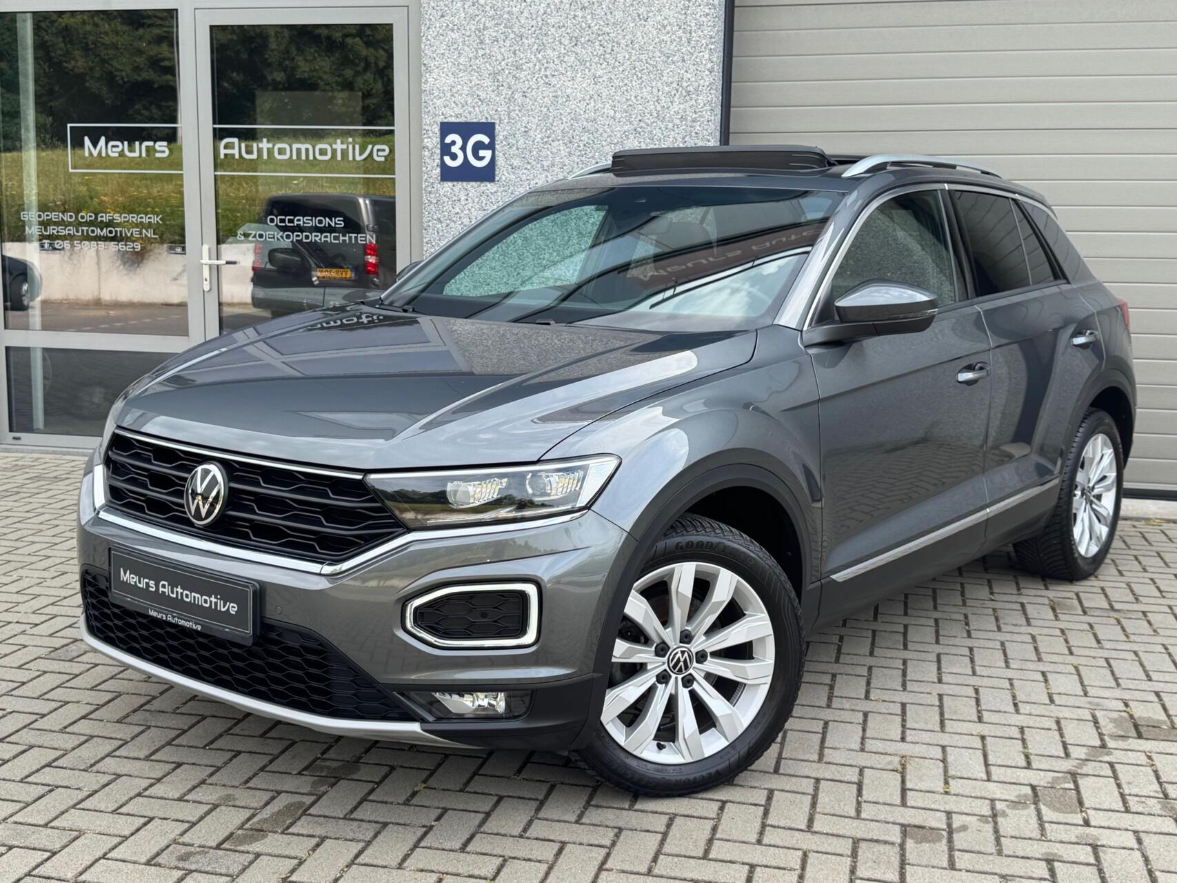Volkswagen T-roc 1.5 TSI Sport Pano/Virtual/ACC/Stoelver/Climate/Stuurwielverw/Navi/Camera 2020 - voorkant