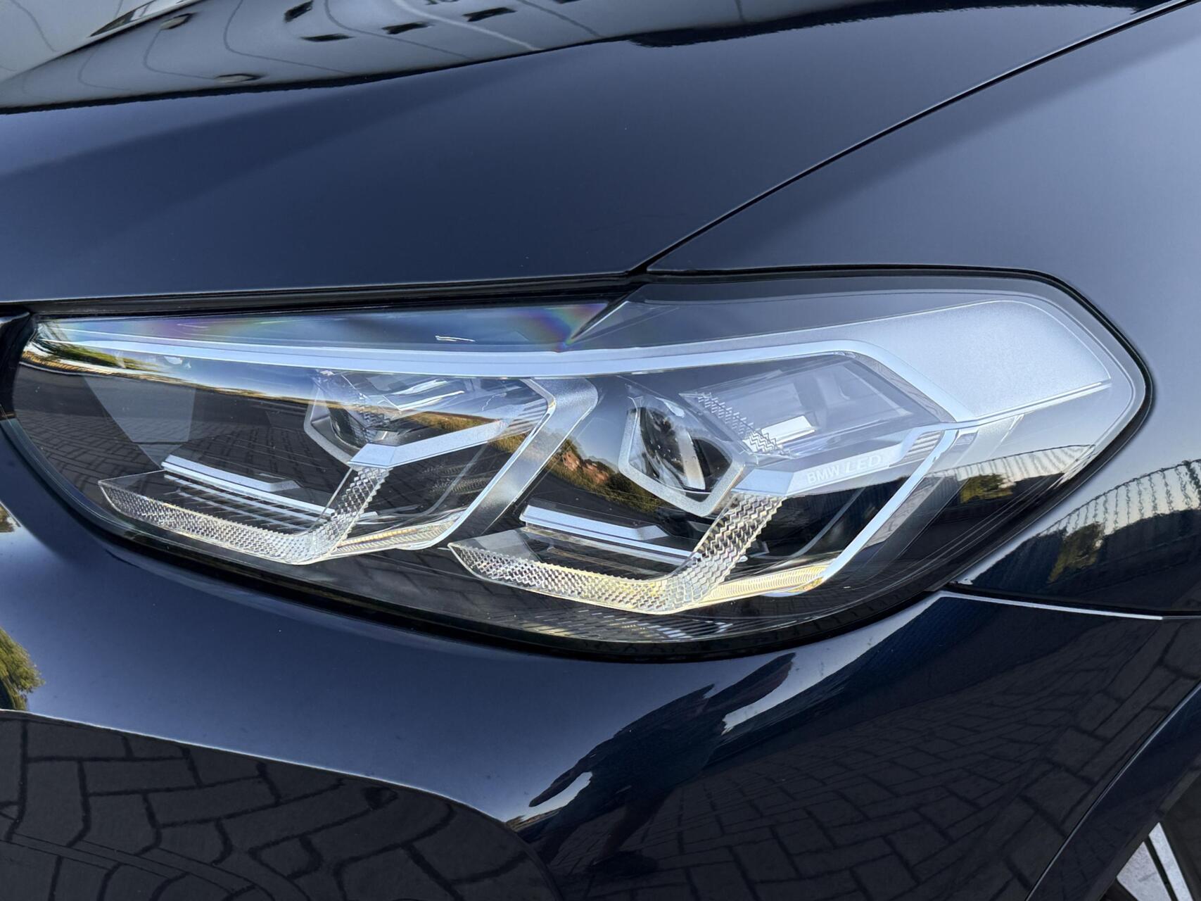 Foto van BMW Ix3