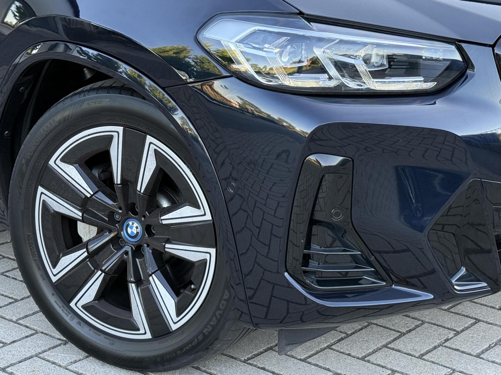 Foto van BMW Ix3