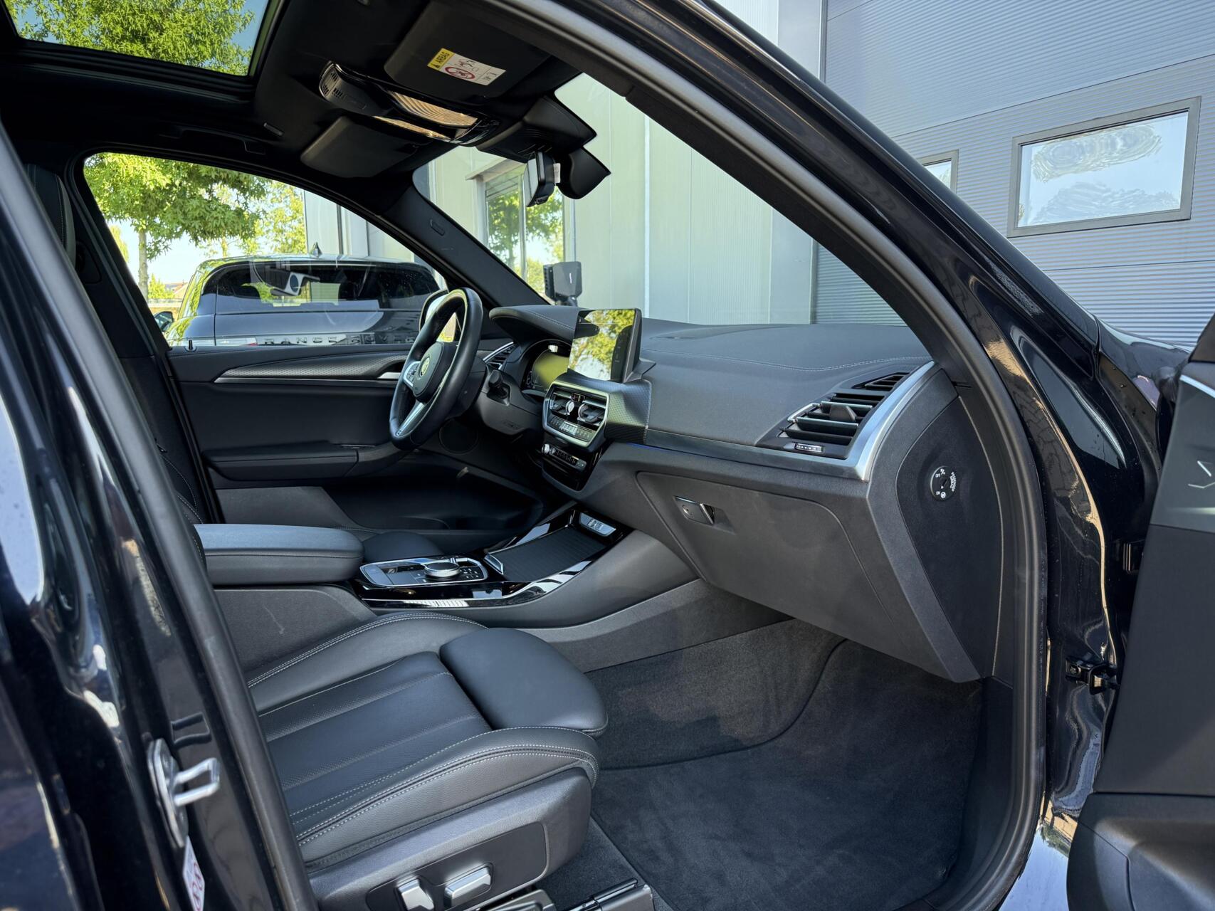 Foto van BMW Ix3